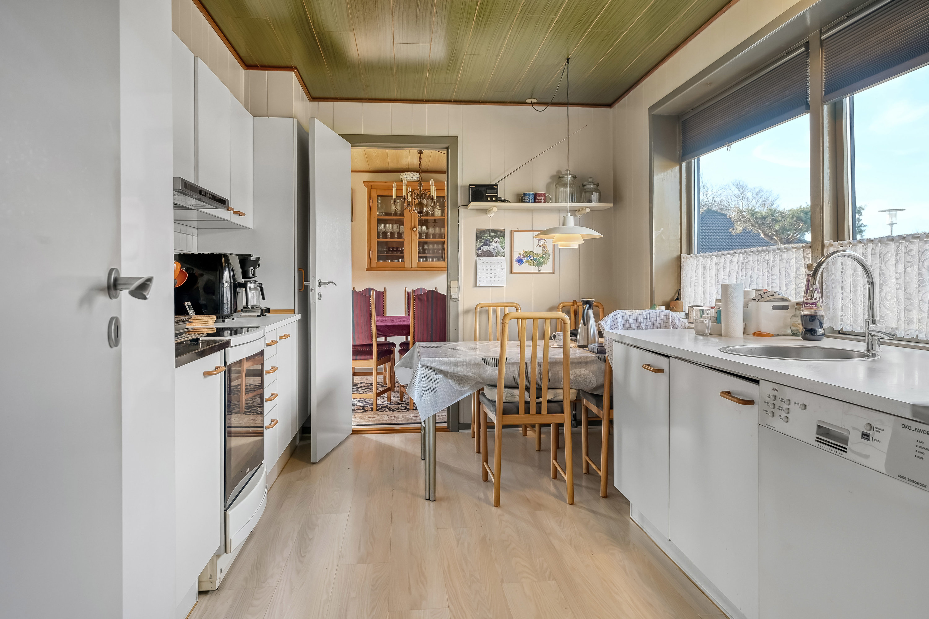 Fremhævet køkken billede i fuldskærmstilstand. Billede af Umanakvej 54, 6715 Esbjerg N