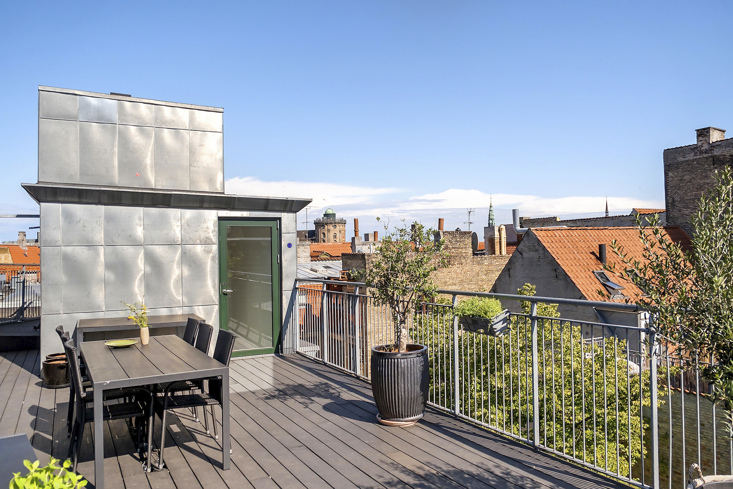 Fremhævet  billede i fuldskærmstilstand. Billede af Nørregade 36A, 1. tv., 1165 København K