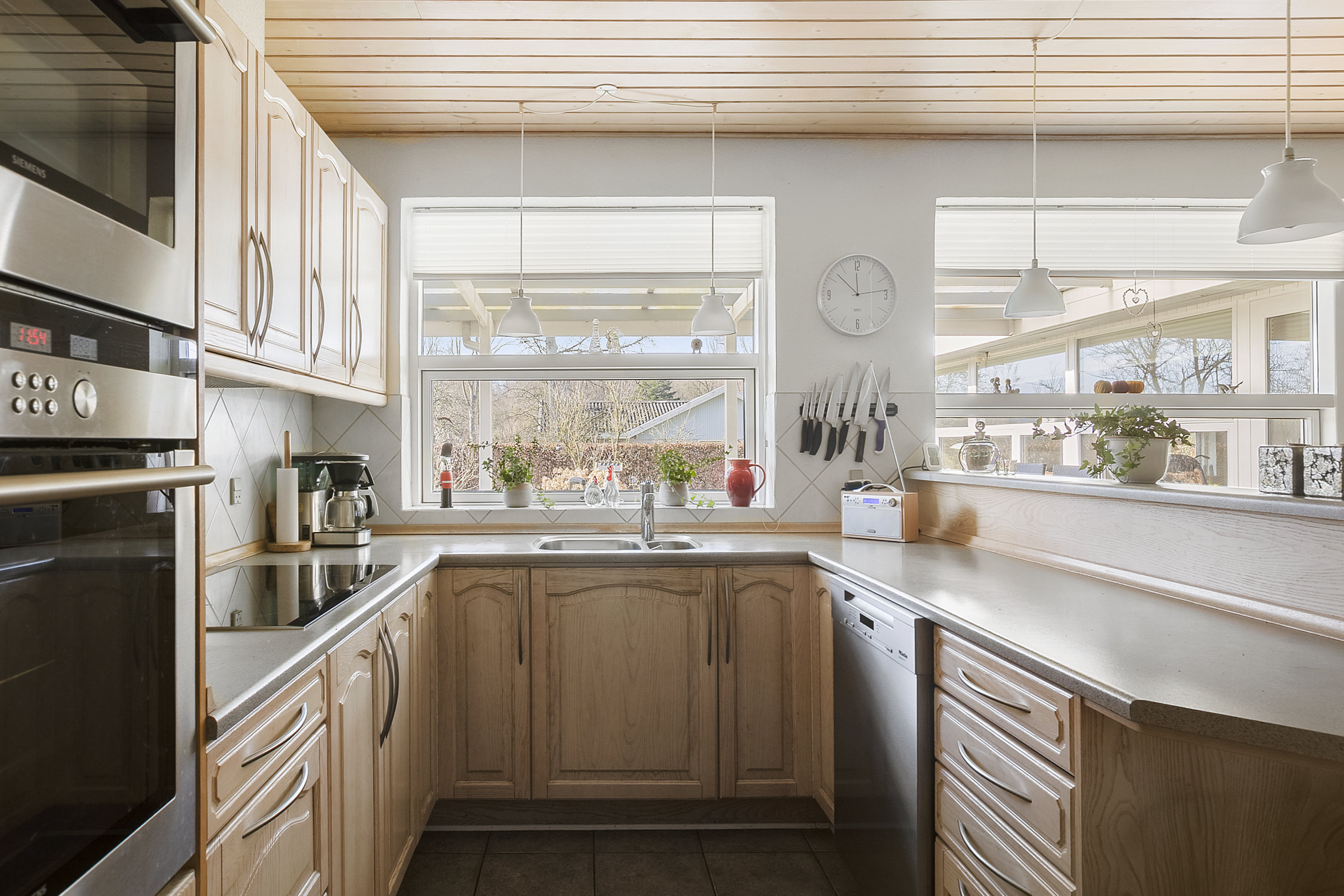 Fremhævet køkken billede i fuldskærmstilstand. Billede af Muldvad 23, 6200 Aabenraa