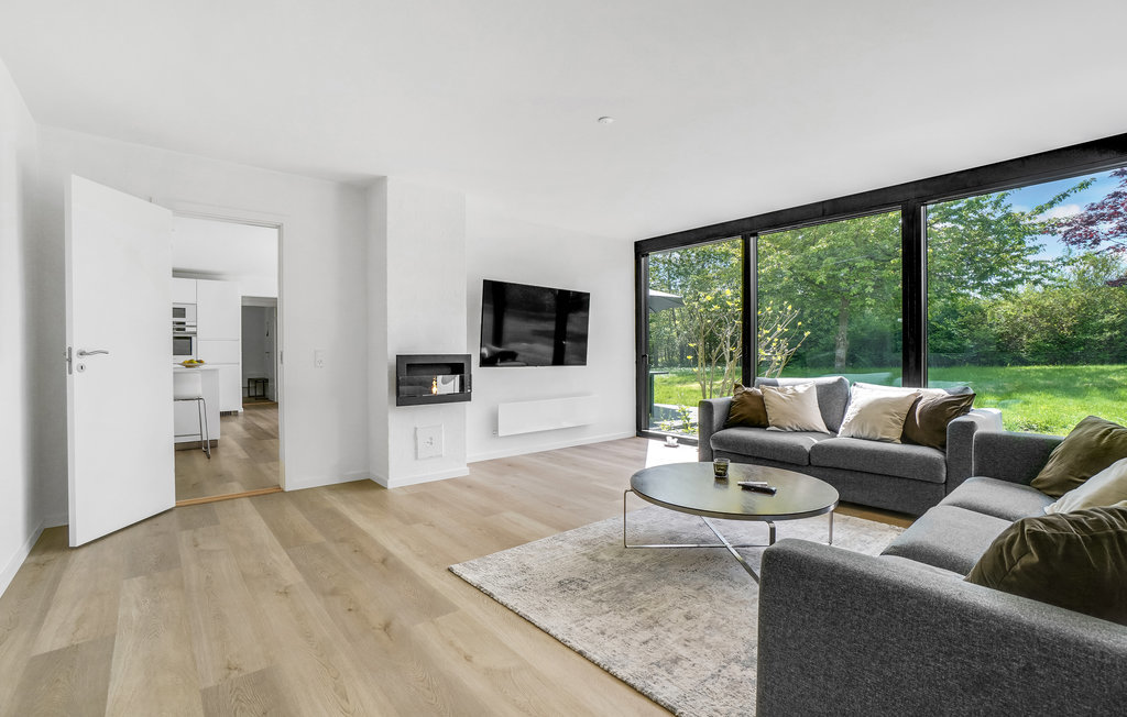 Fremhævet  billede i fuldskærmstilstand. Billede af Grønnemosen 1, Smidstrup, 3250 Gilleleje