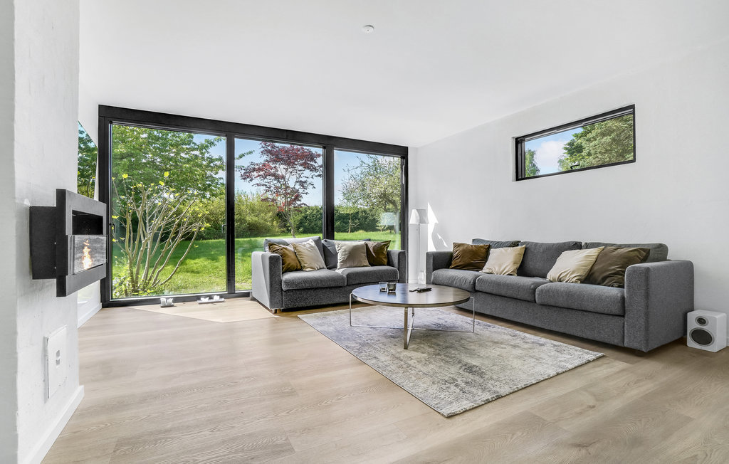 Fremhævet  billede i fuldskærmstilstand. Billede af Grønnemosen 1, Smidstrup, 3250 Gilleleje