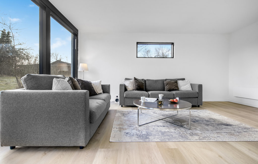 Fremhævet  billede i fuldskærmstilstand. Billede af Grønnemosen 1, Smidstrup, 3250 Gilleleje