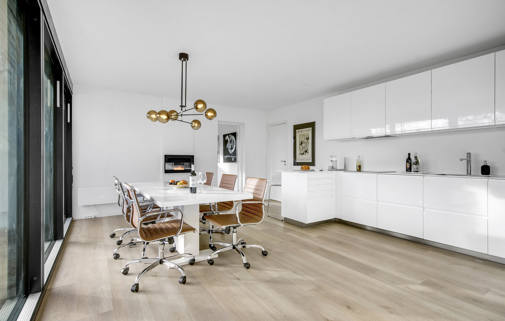 Fremhævet  billede i fuldskærmstilstand. Billede af Grønnemosen 1, Smidstrup, 3250 Gilleleje