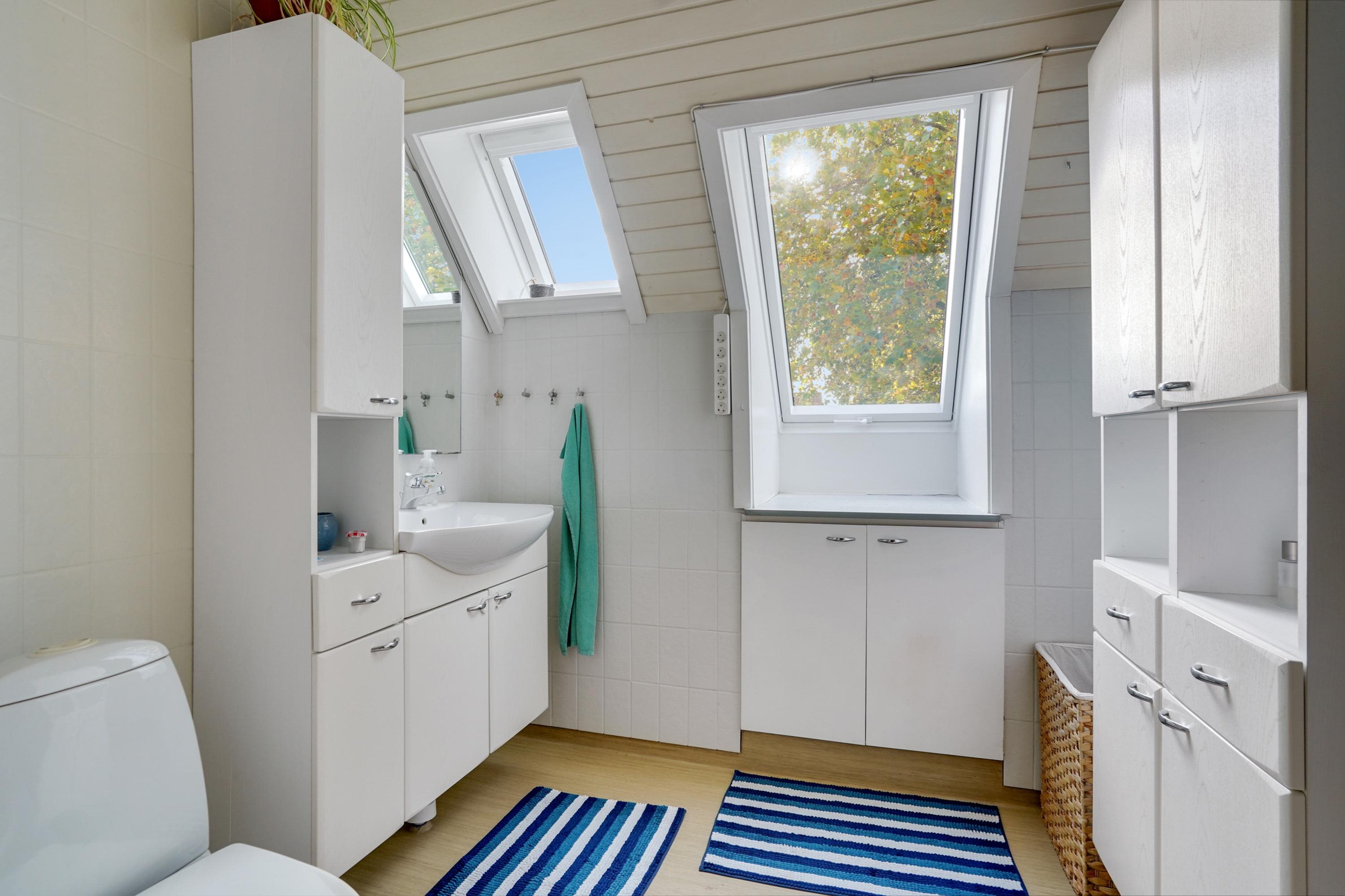 Fremhævet badeværelse billede i fuldskærmstilstand. Billede af Bartholinsvænget 8, 1., Bolbro, 5200 Odense V