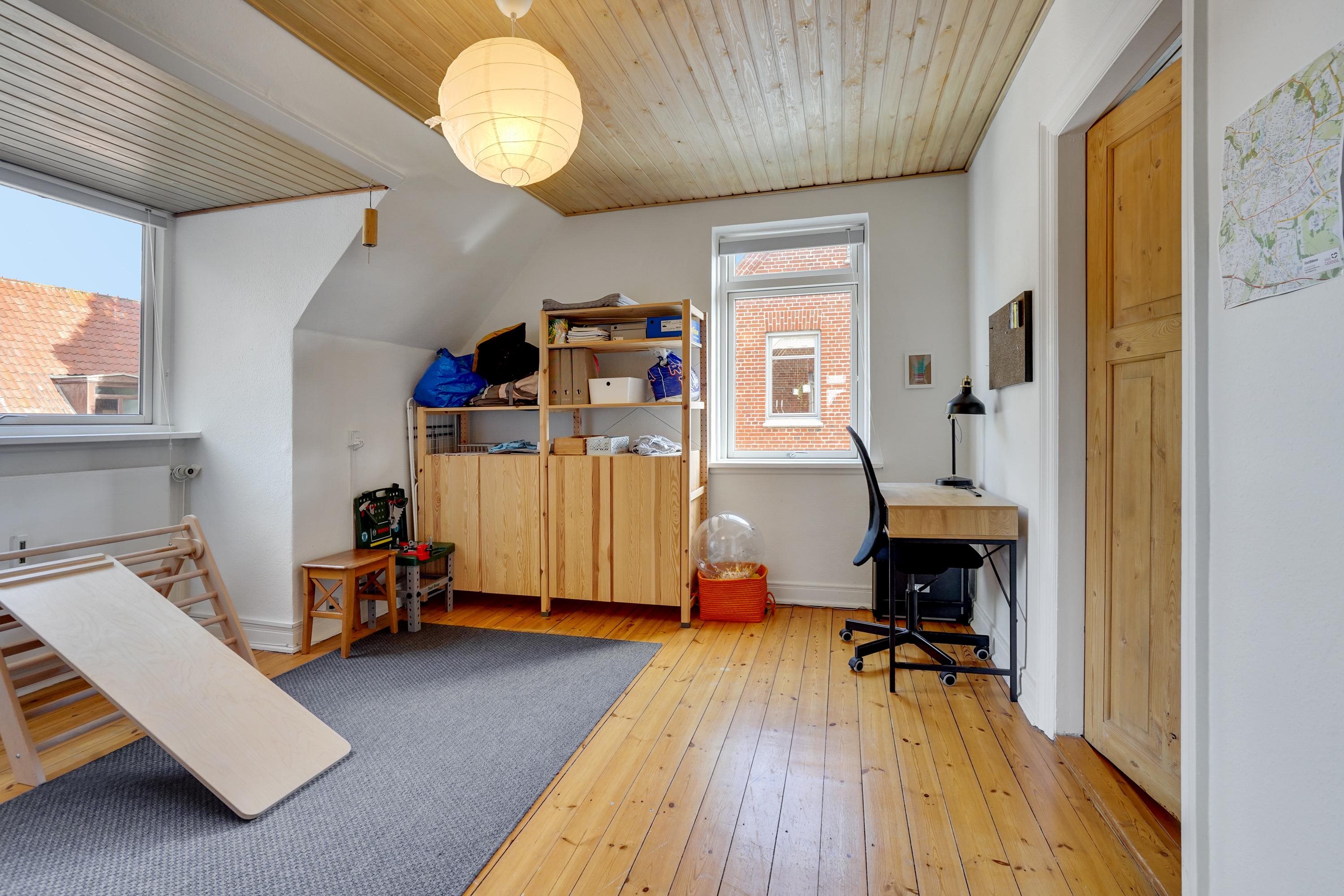 Fremhævet værelse billede i fuldskærmstilstand. Billede af Bartholinsvænget 8, 1., Bolbro, 5200 Odense V