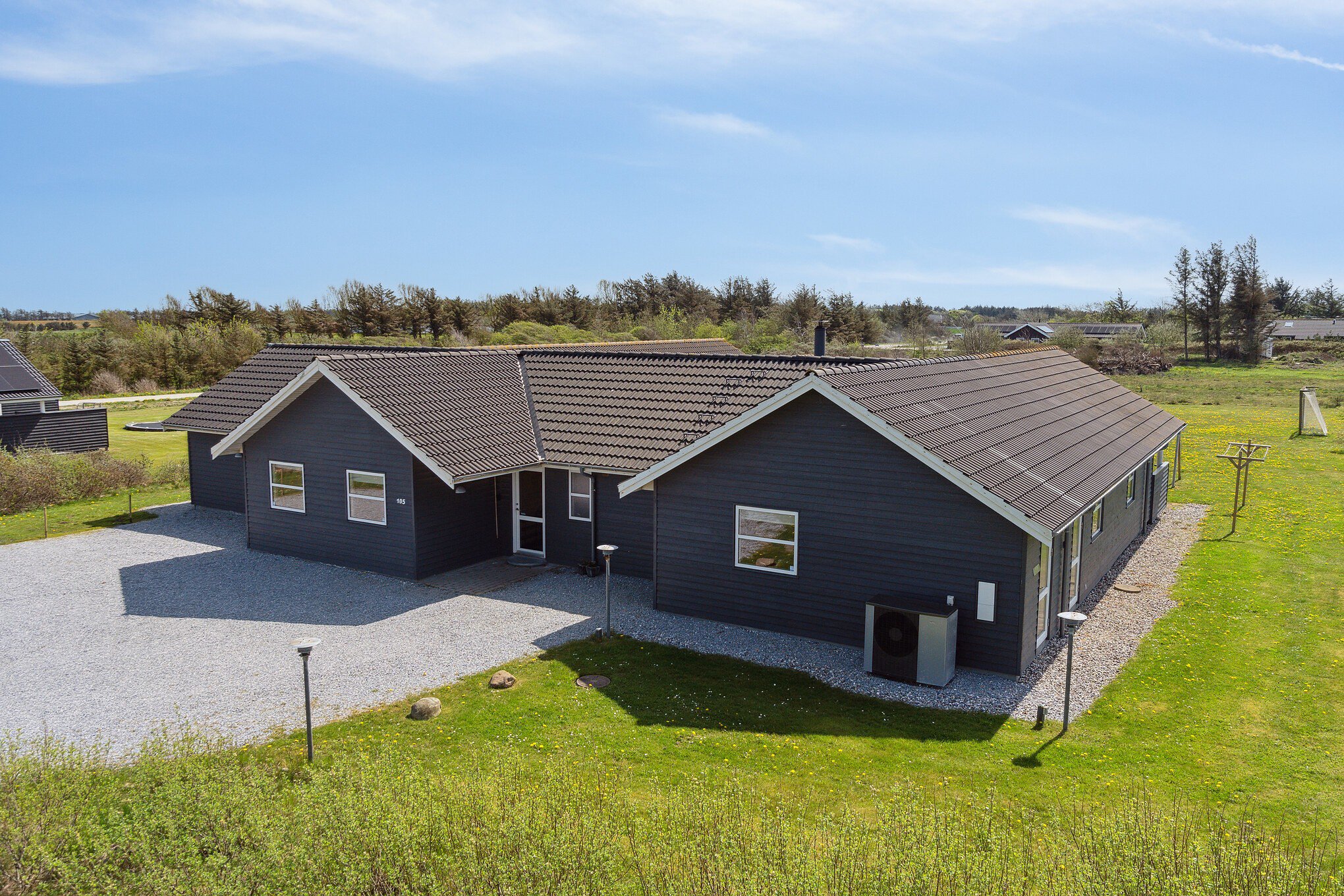 Fremhævet  billede i fuldskærmstilstand. Billede af Helledievej 105, Lyngby, 9480 Løkken