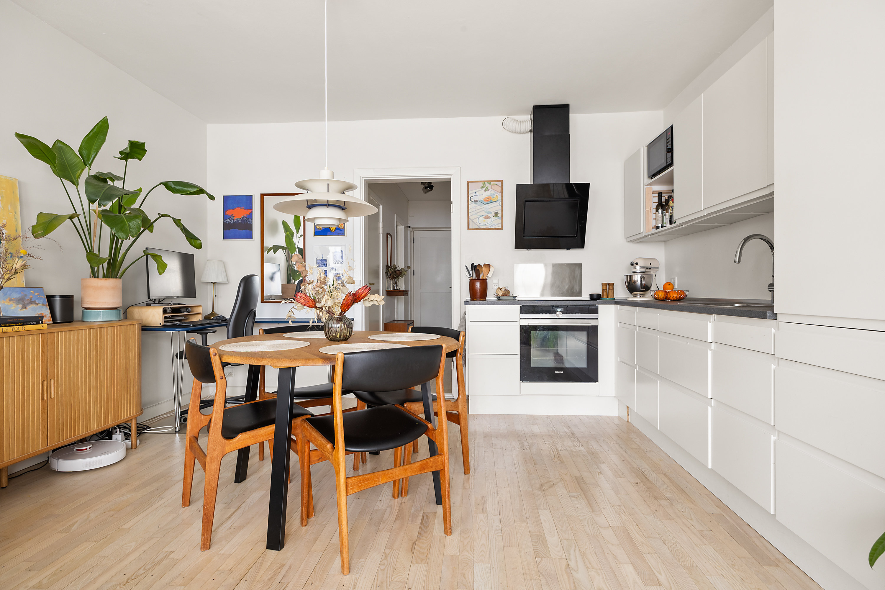 Fremhævet andet billede i fuldskærmstilstand. Billede af Bjelkes Allé 12, 1. 3., 2200 København N