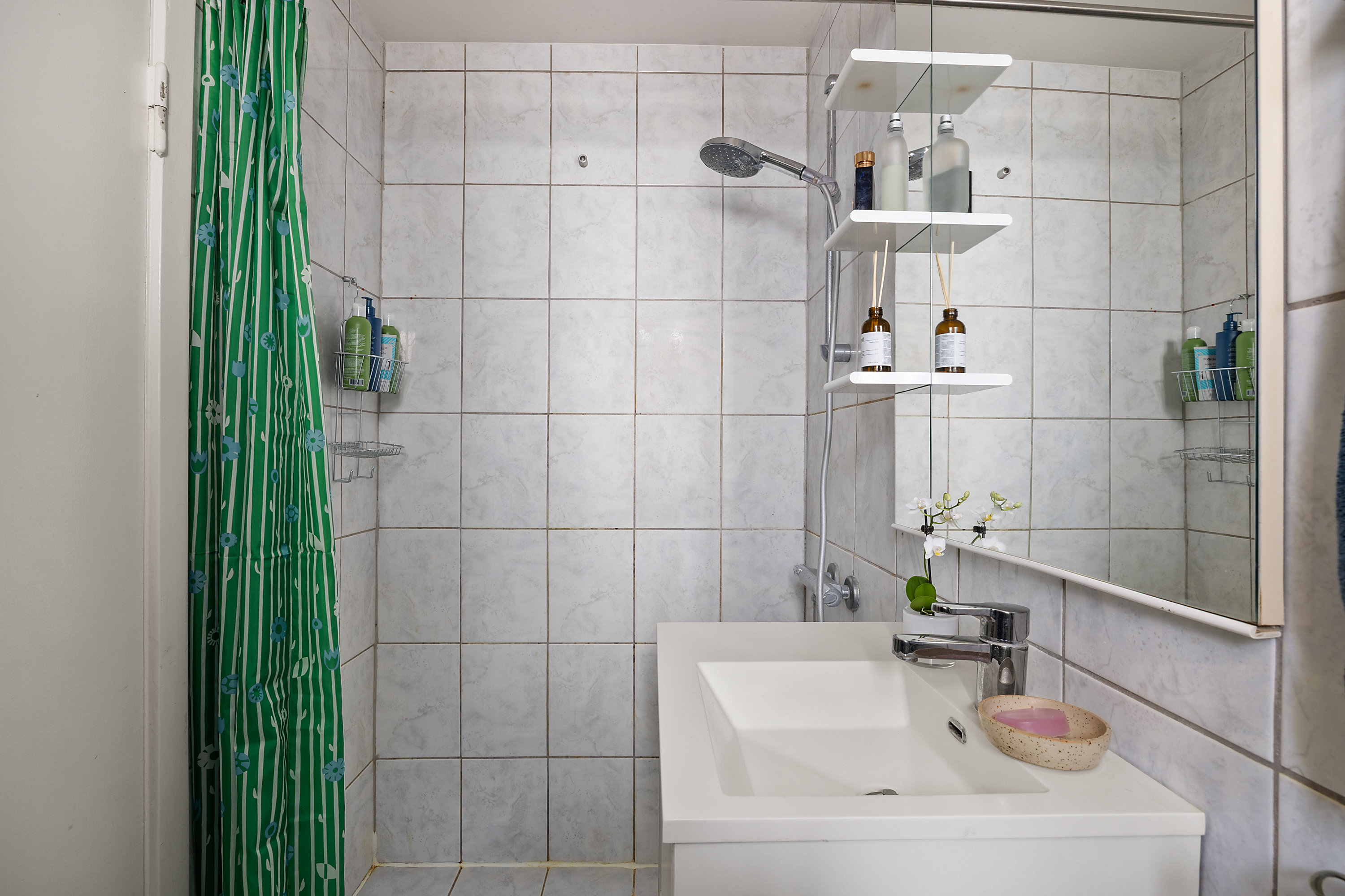 Fremhævet badeværelse billede i fuldskærmstilstand. Billede af Bjelkes Allé 12, 1. 3., 2200 København N