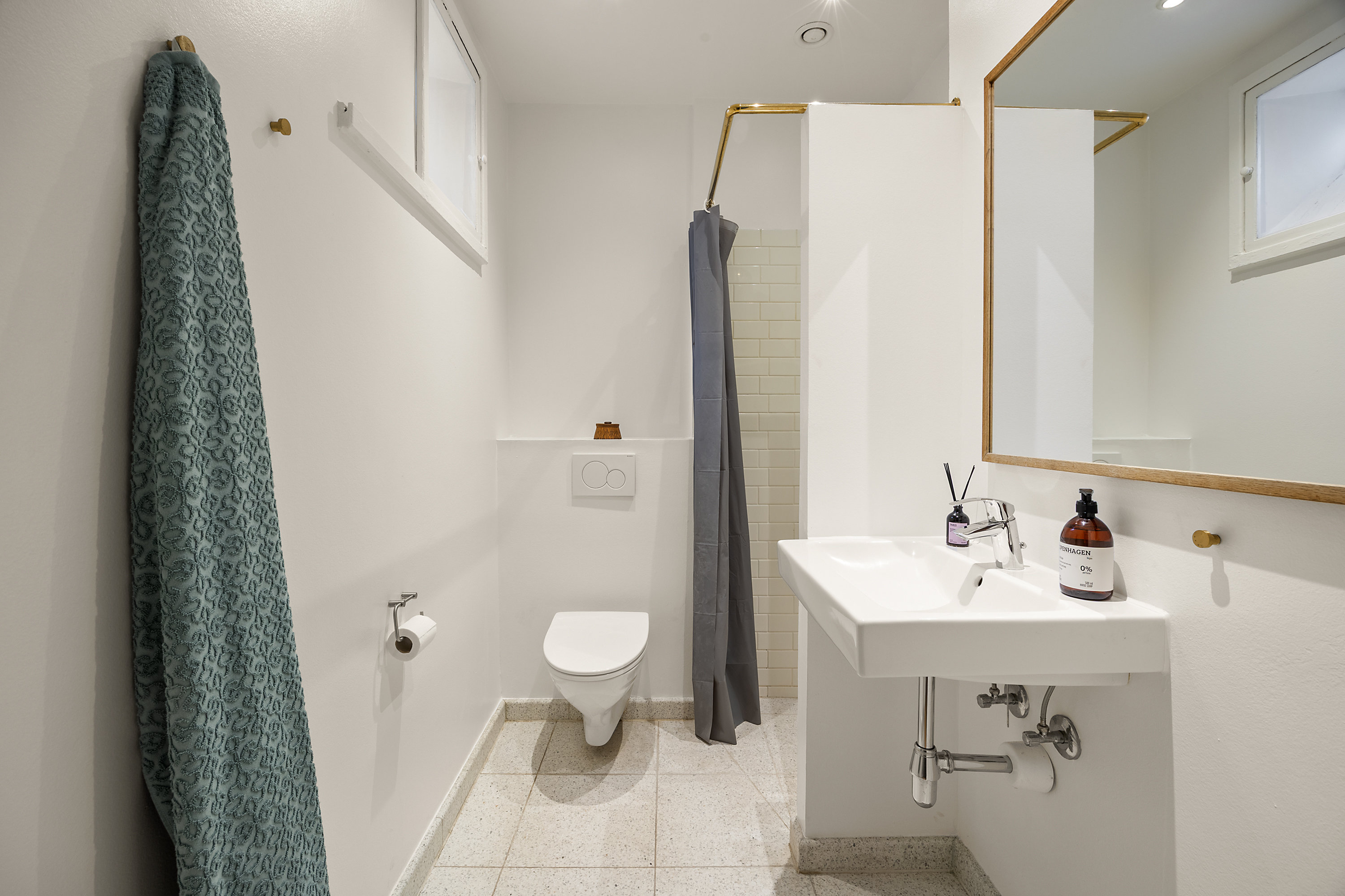 Fremhævet badeværelse billede i fuldskærmstilstand. Billede af Nørregade 36A, st.. th., 1165 København K