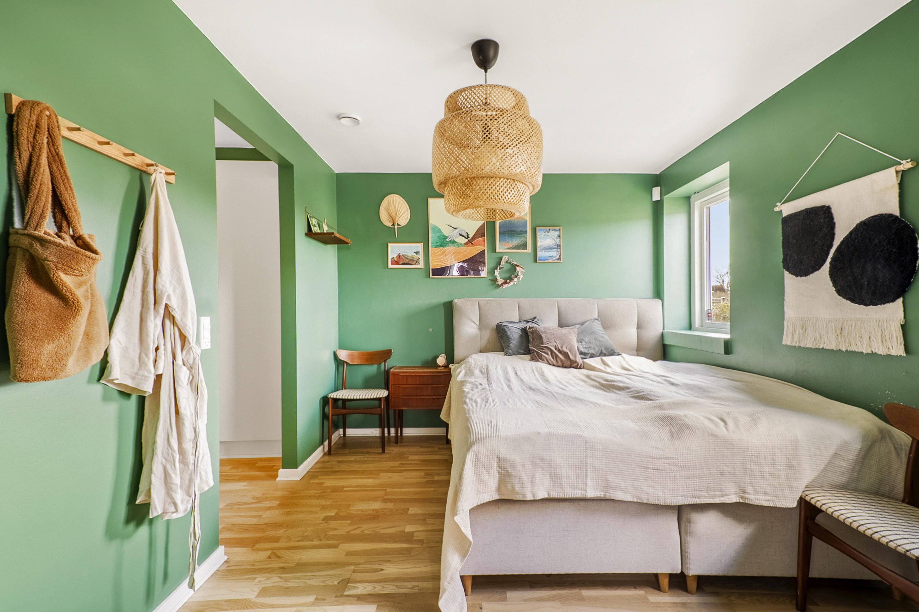 Fremhævet soveværelse billede i fuldskærmstilstand. Billede af Snedronningen 24, Seden, 5240 Odense NØ