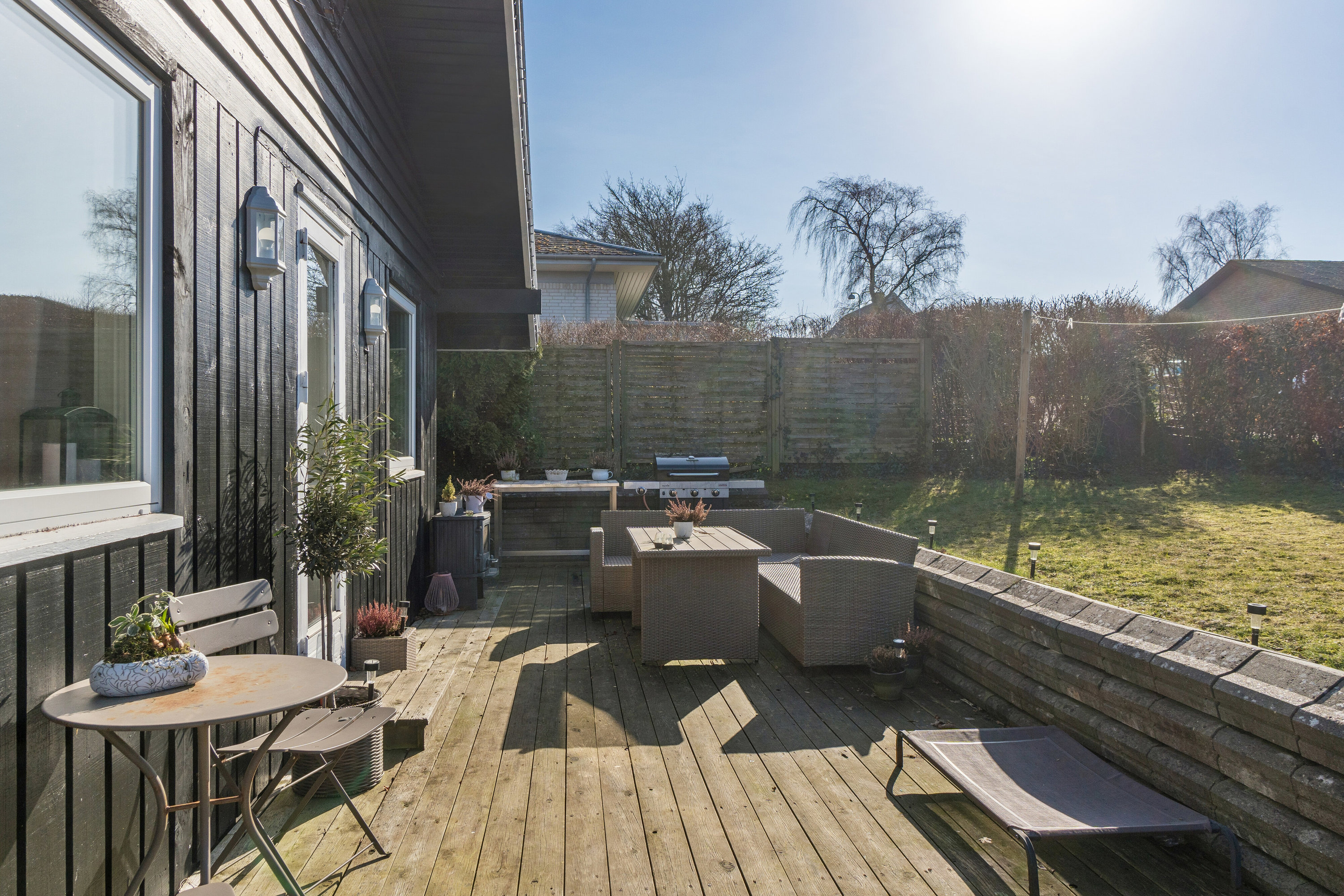 Fremhævet udendørs billede i fuldskærmstilstand. Billede af Svalevej 3, 4591 Føllenslev