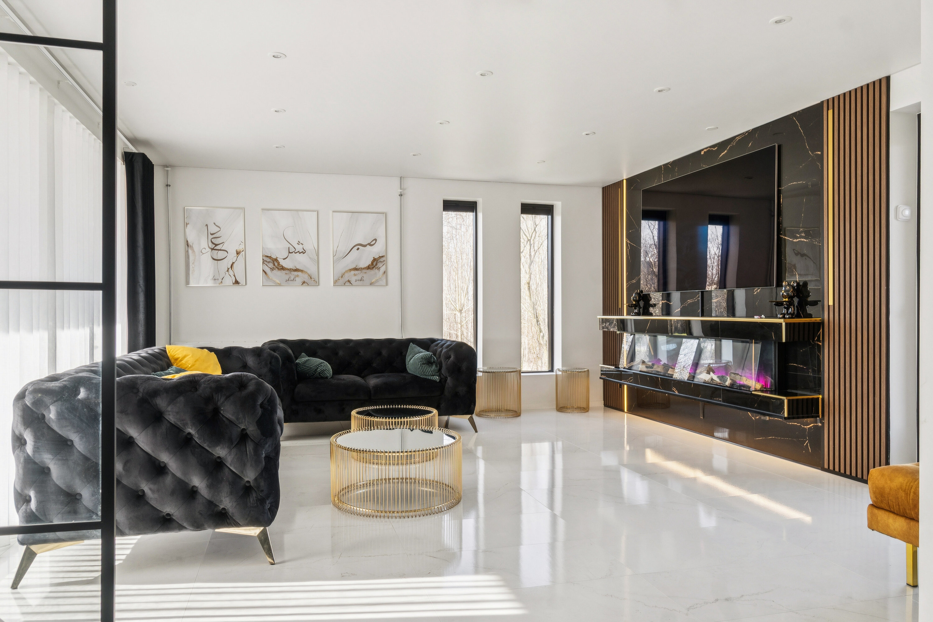 Fremhævet stue billede i fuldskærmstilstand. Billede af Tisetvej 11, Tiset, 8355 Solbjerg