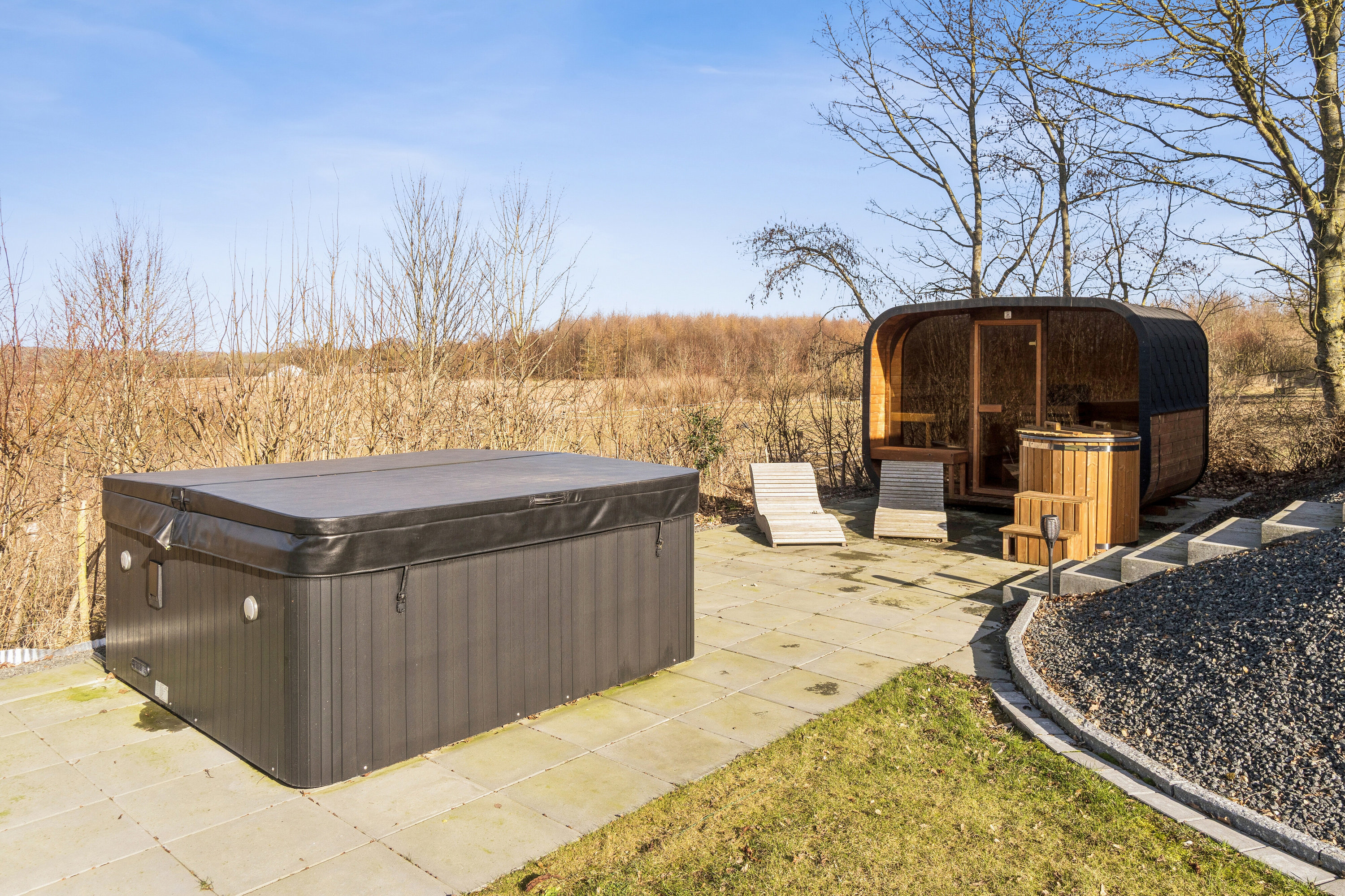 Fremhævet udendørs billede i fuldskærmstilstand. Billede af Tisetvej 11, Tiset, 8355 Solbjerg