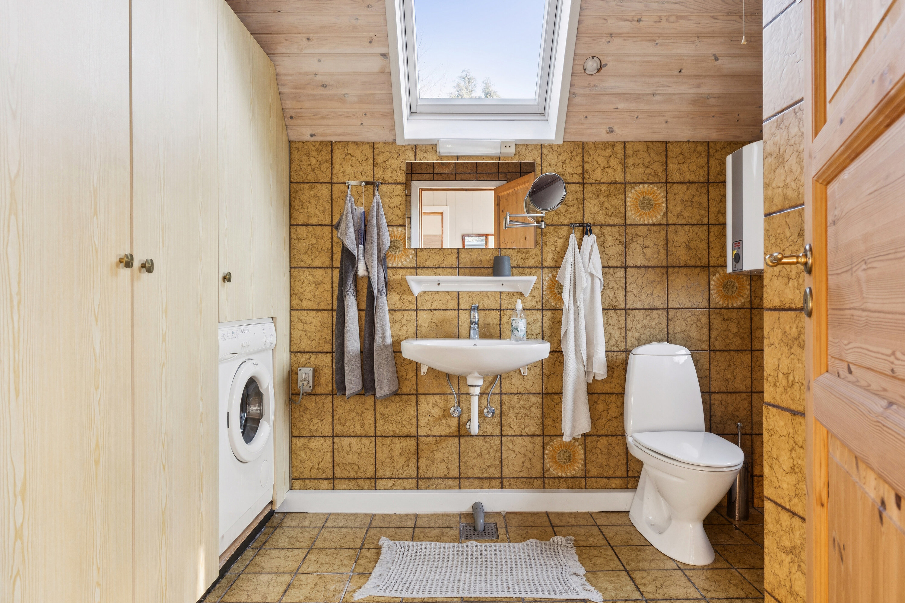 Fremhævet badeværelse billede i fuldskærmstilstand. Billede af Slude Strand 4A, 5871 Frørup