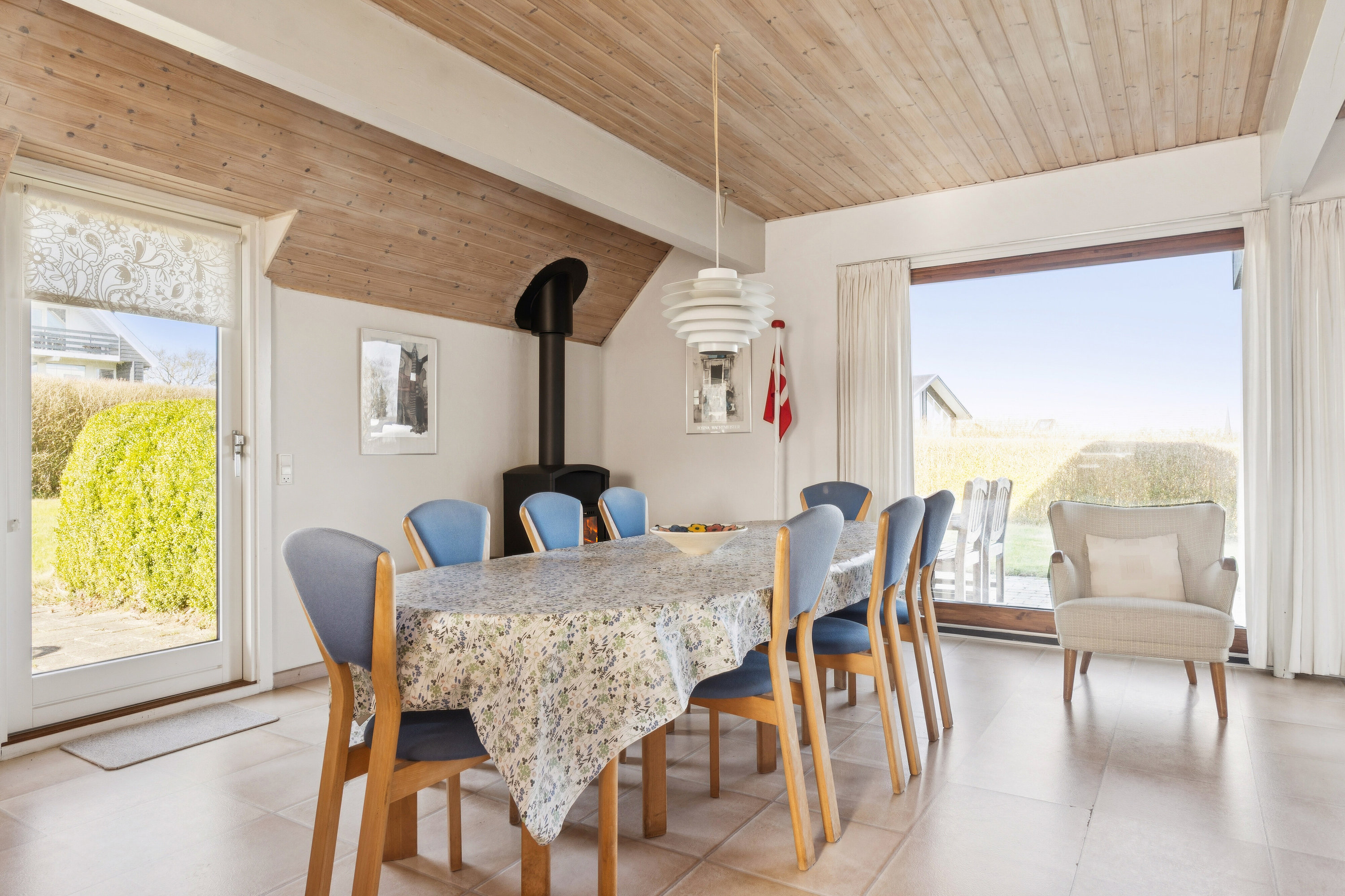 Fremhævet spisestue billede i fuldskærmstilstand. Billede af Slude Strand 4A, 5871 Frørup