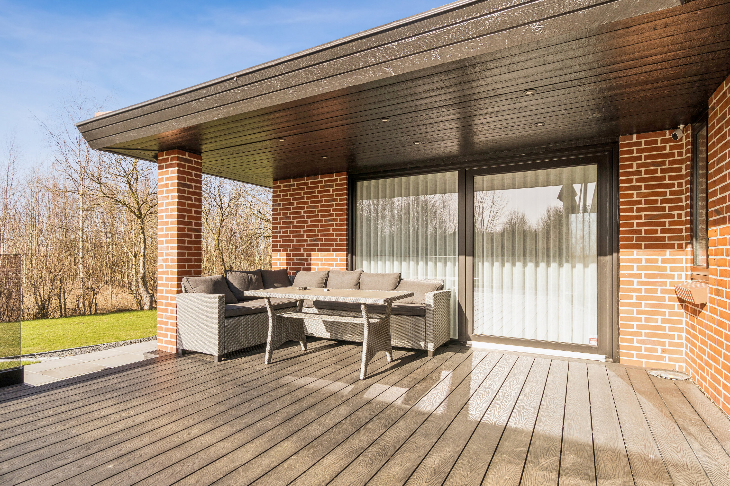 Fremhævet terrasse billede i fuldskærmstilstand. Billede af Tisetvej 11, Tiset, 8355 Solbjerg