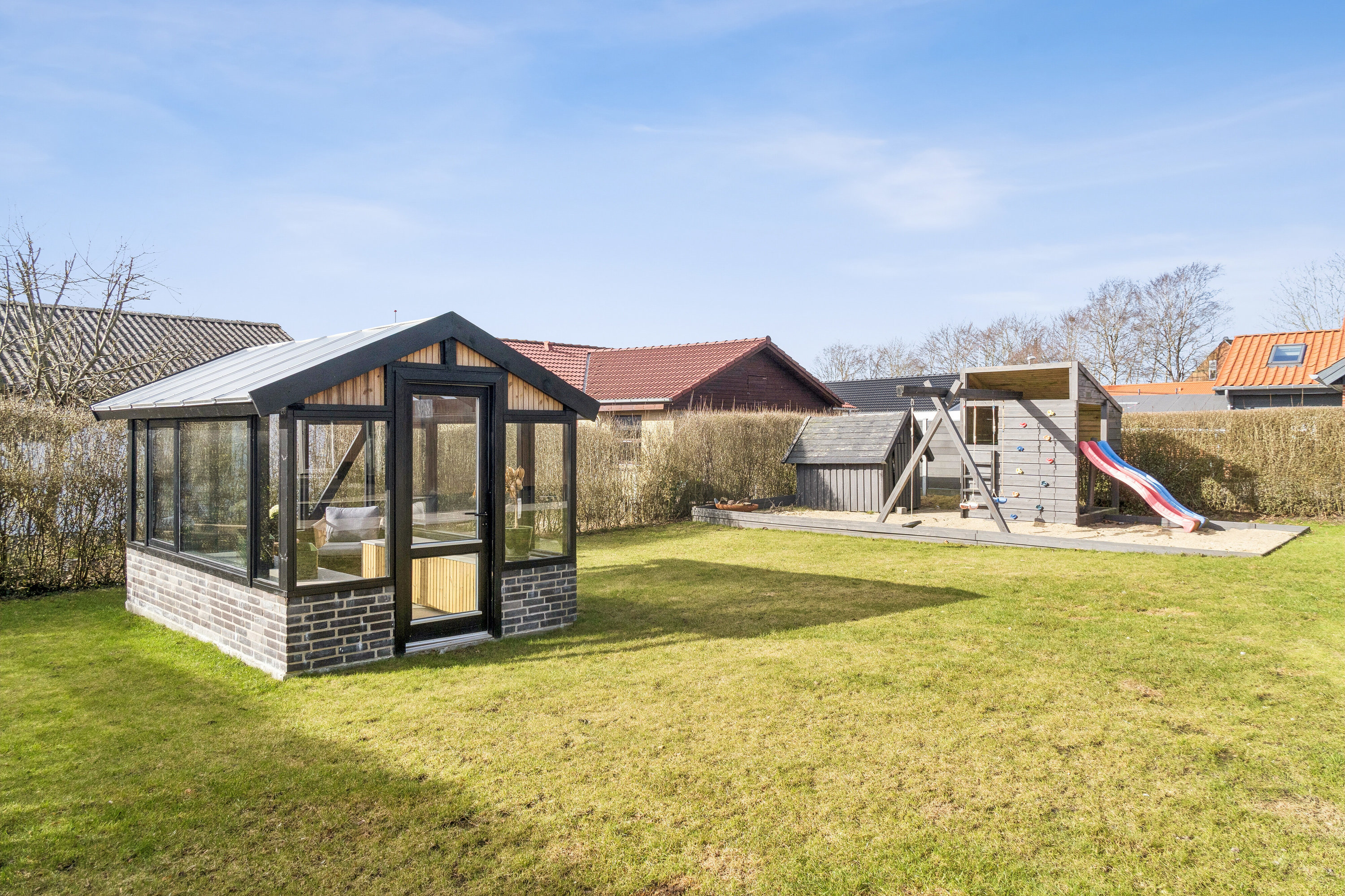 Fremhævet set fra haven billede i fuldskærmstilstand. Billede af Bytoften 99, Tjørring, 7400 Herning