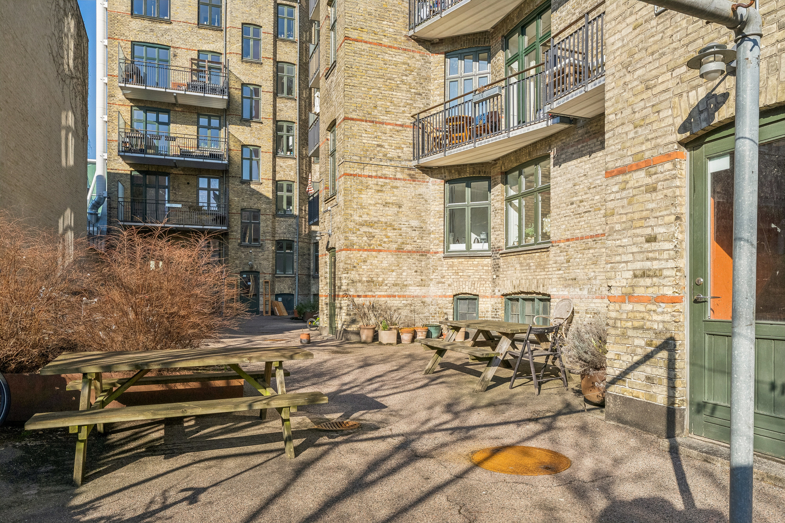 Fremhævet terrasse billede i fuldskærmstilstand. Billede af Ungarnsgade 4, 4. th., 2300 København S