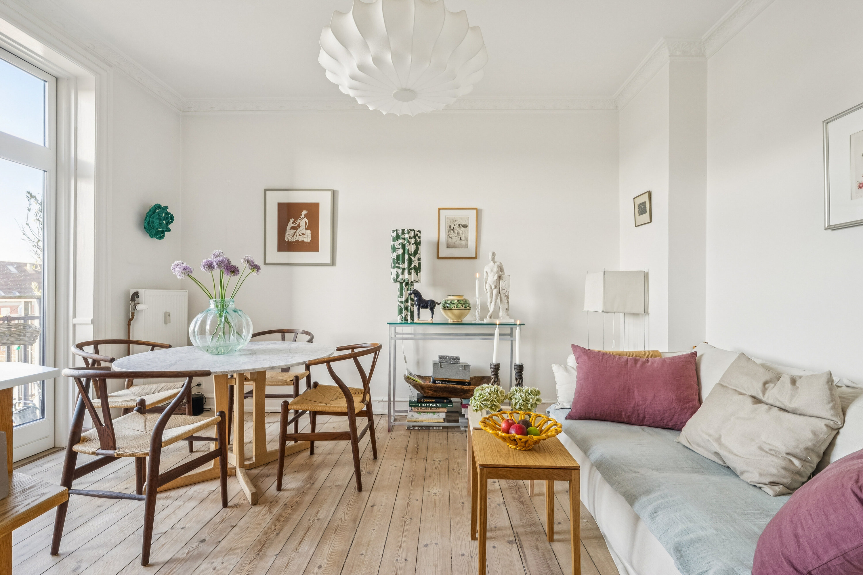 Fremhævet stue billede i fuldskærmstilstand. Billede af Ungarnsgade 4, 4. th., 2300 København S