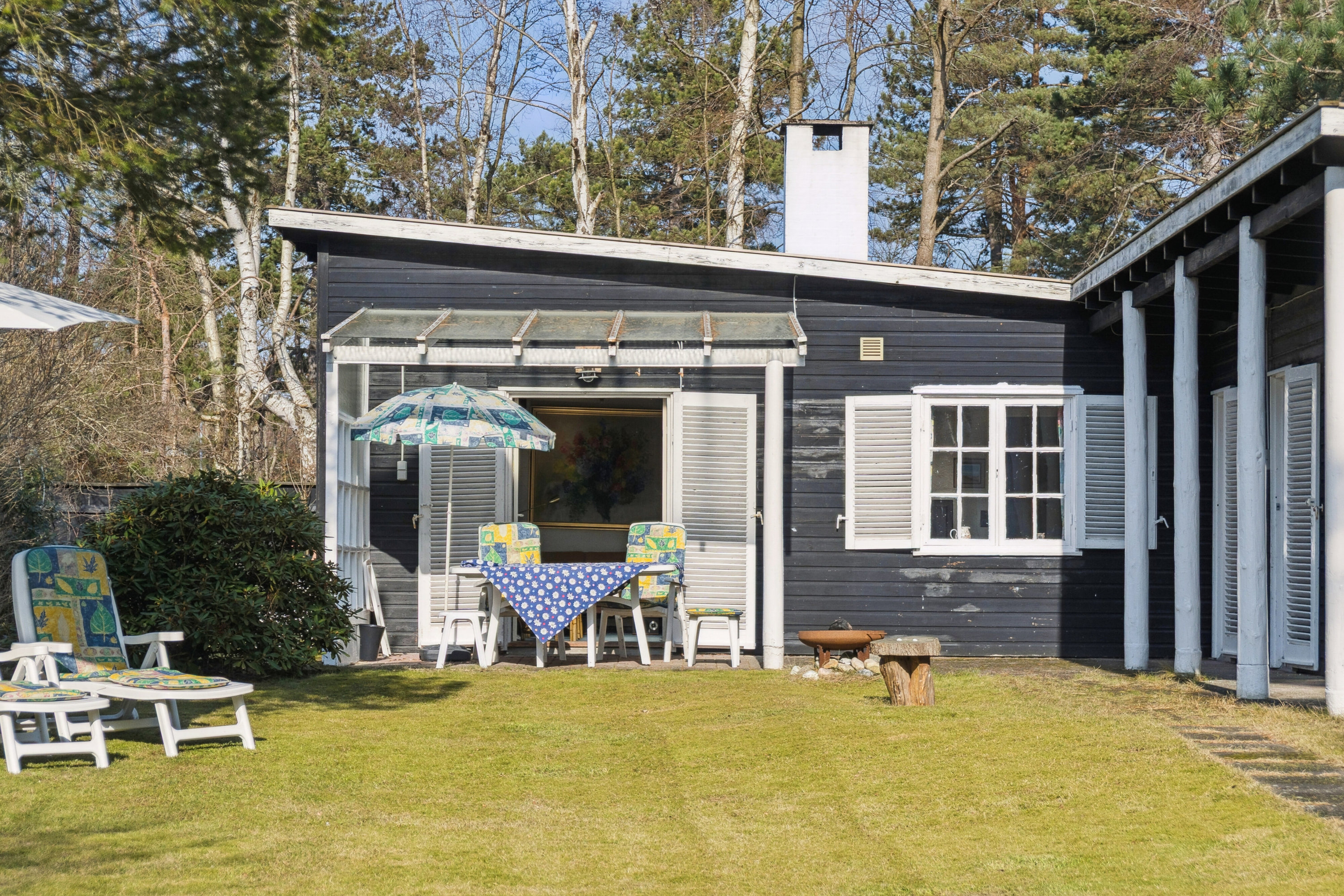 Fremhævet set fra haven billede i fuldskærmstilstand. Billede af Søhusvej 22, 3100 Hornbæk