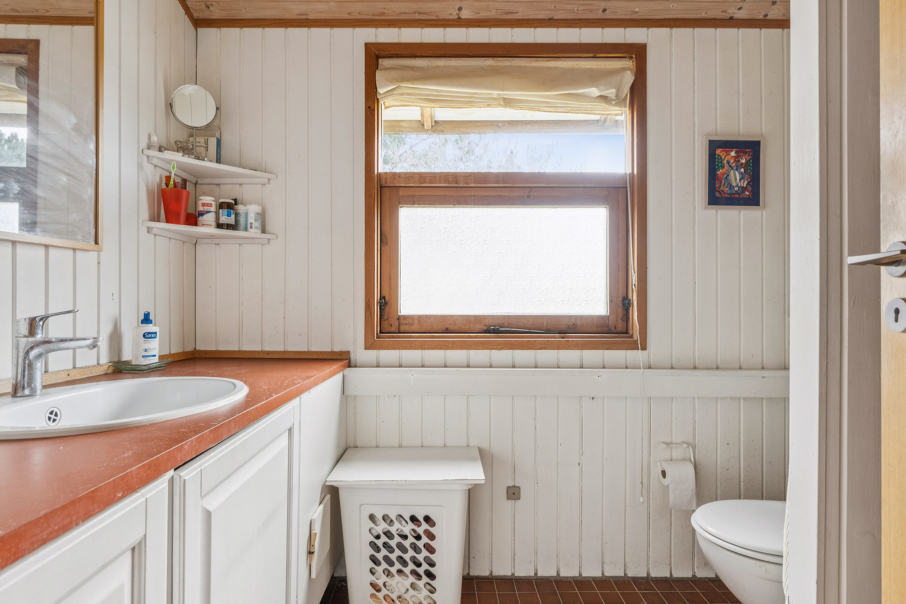 Fremhævet badeværelse billede i fuldskærmstilstand. Billede af Mathilde Nielsensvej 8, Evetofte, 3370 Melby