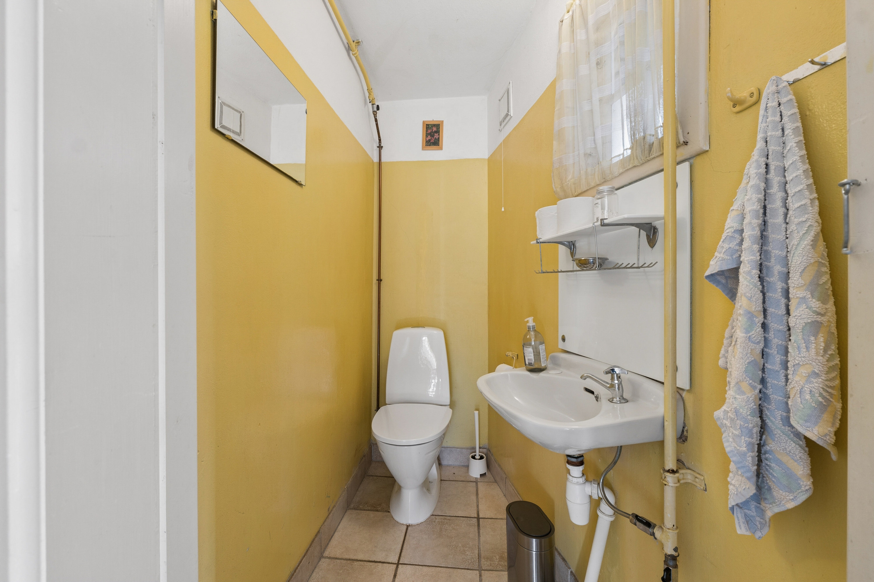 Fremhævet toilet billede i fuldskærmstilstand. Billede af Søhusvej 22, 3100 Hornbæk