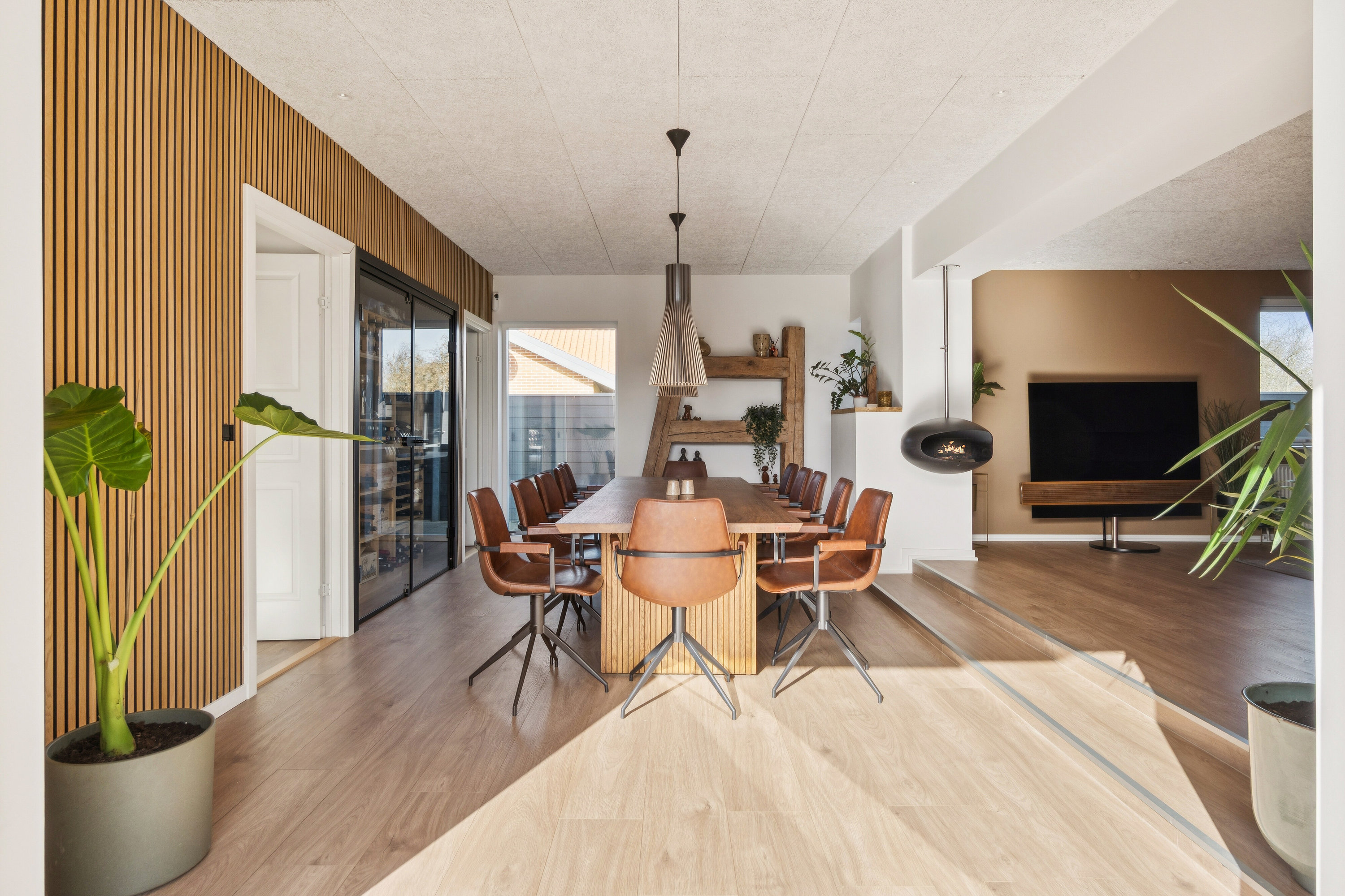 Fremhævet spisestue billede i fuldskærmstilstand. Billede af Bytoften 99, Tjørring, 7400 Herning