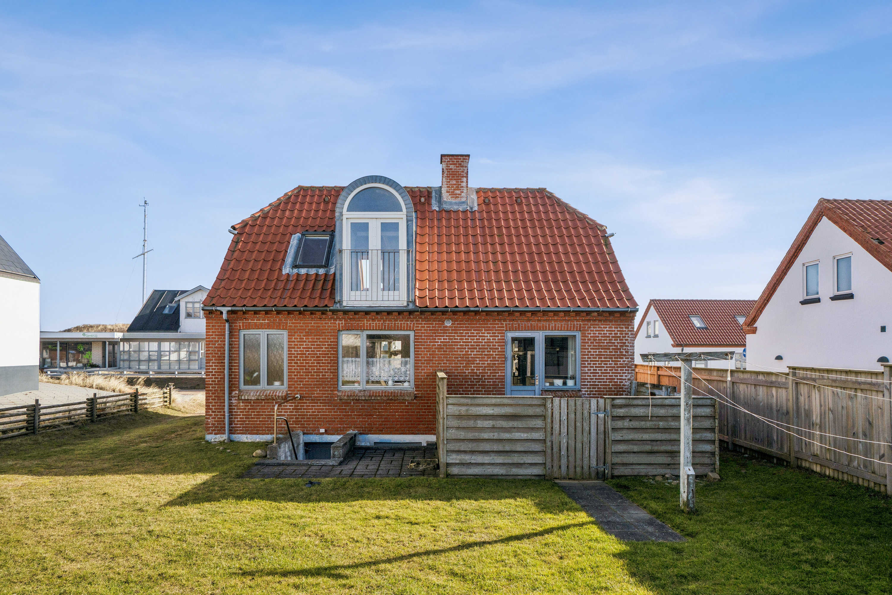 Fremhævet set fra haven billede i fuldskærmstilstand. Billede af Vesterhavsgade 121, Vorupør, 7700 Thisted