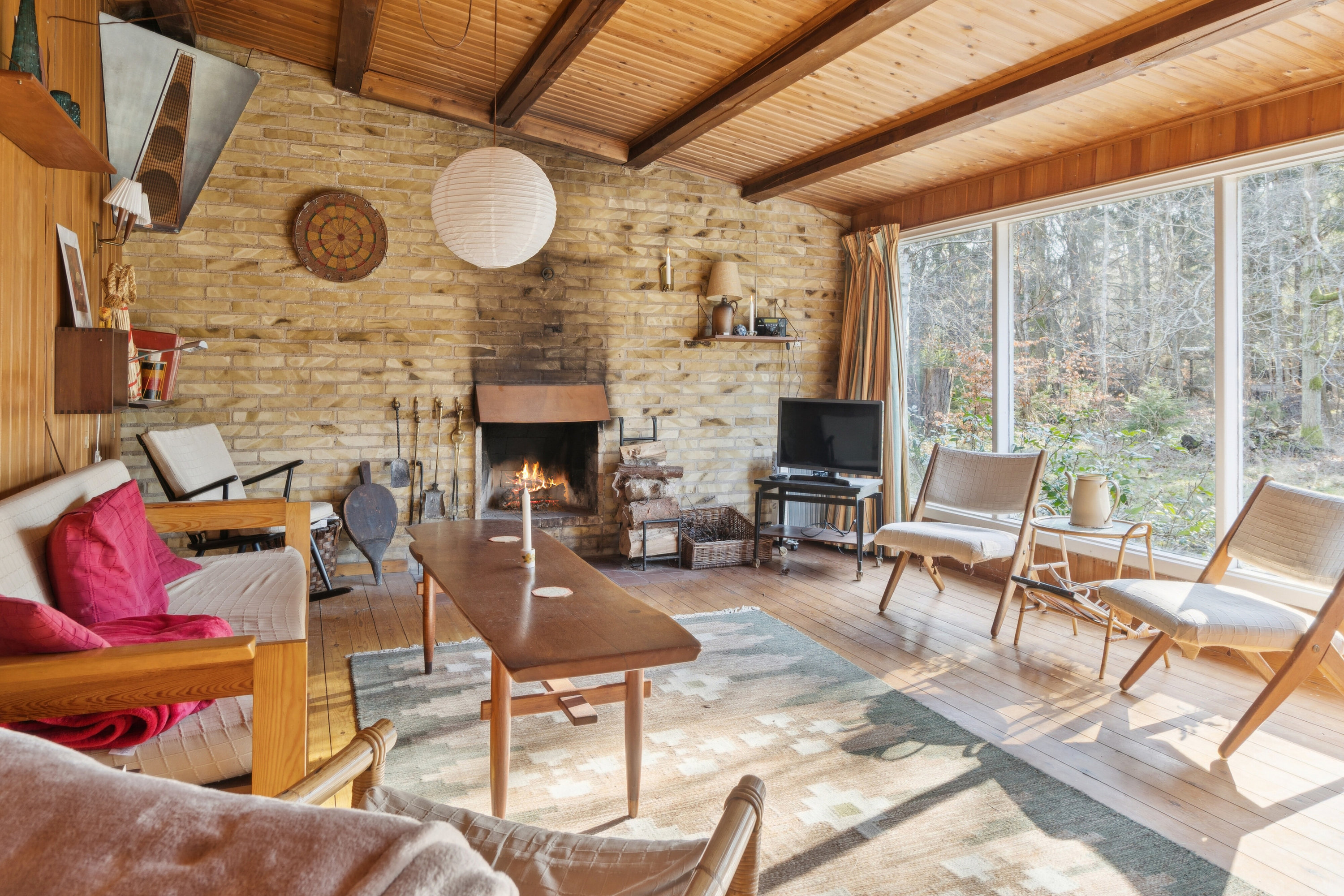 Fremhævet stue billede i fuldskærmstilstand. Billede af Ranunkelstien 3, Sandet, 3300 Frederiksværk