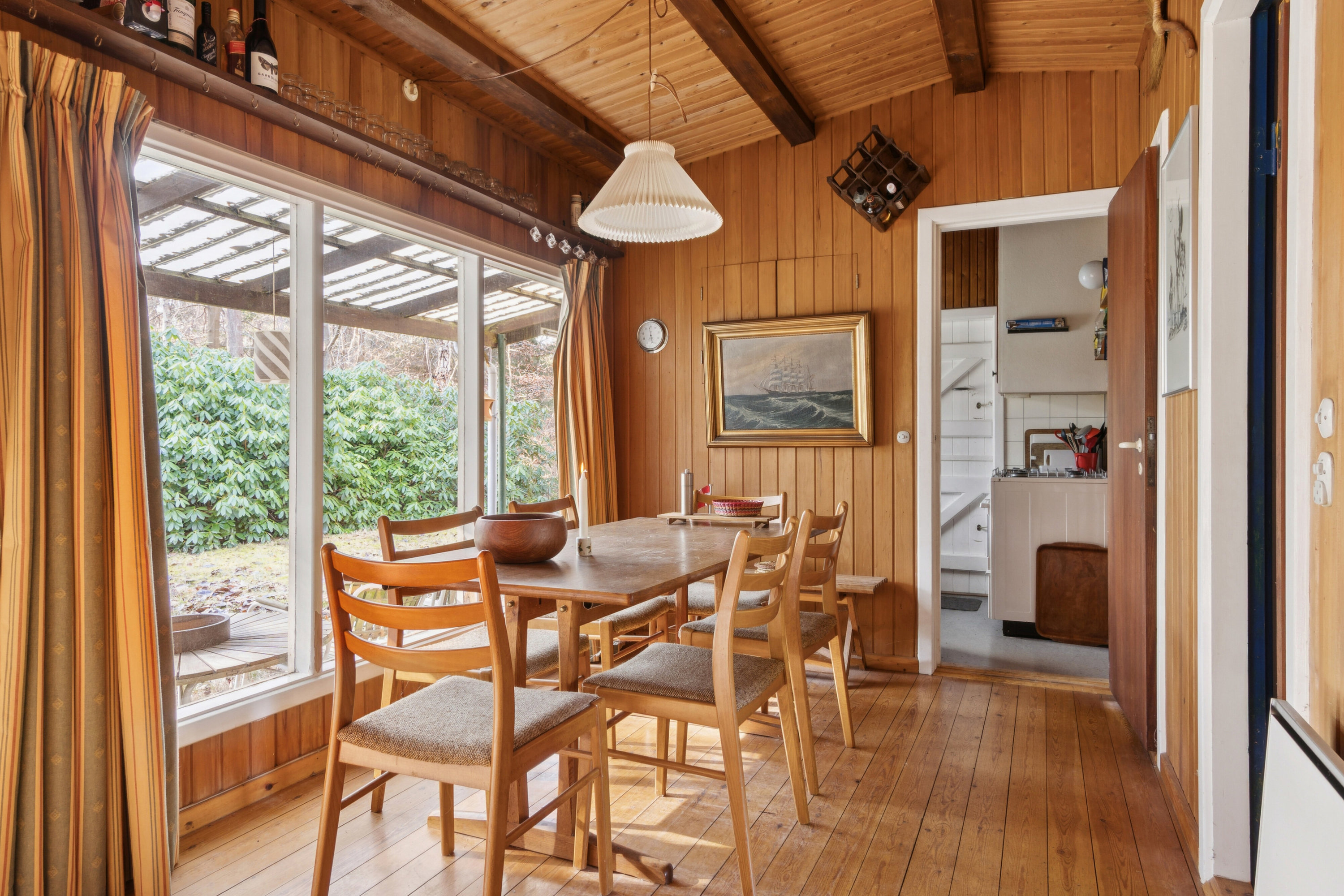 Fremhævet stue billede i fuldskærmstilstand. Billede af Ranunkelstien 3, Sandet, 3300 Frederiksværk