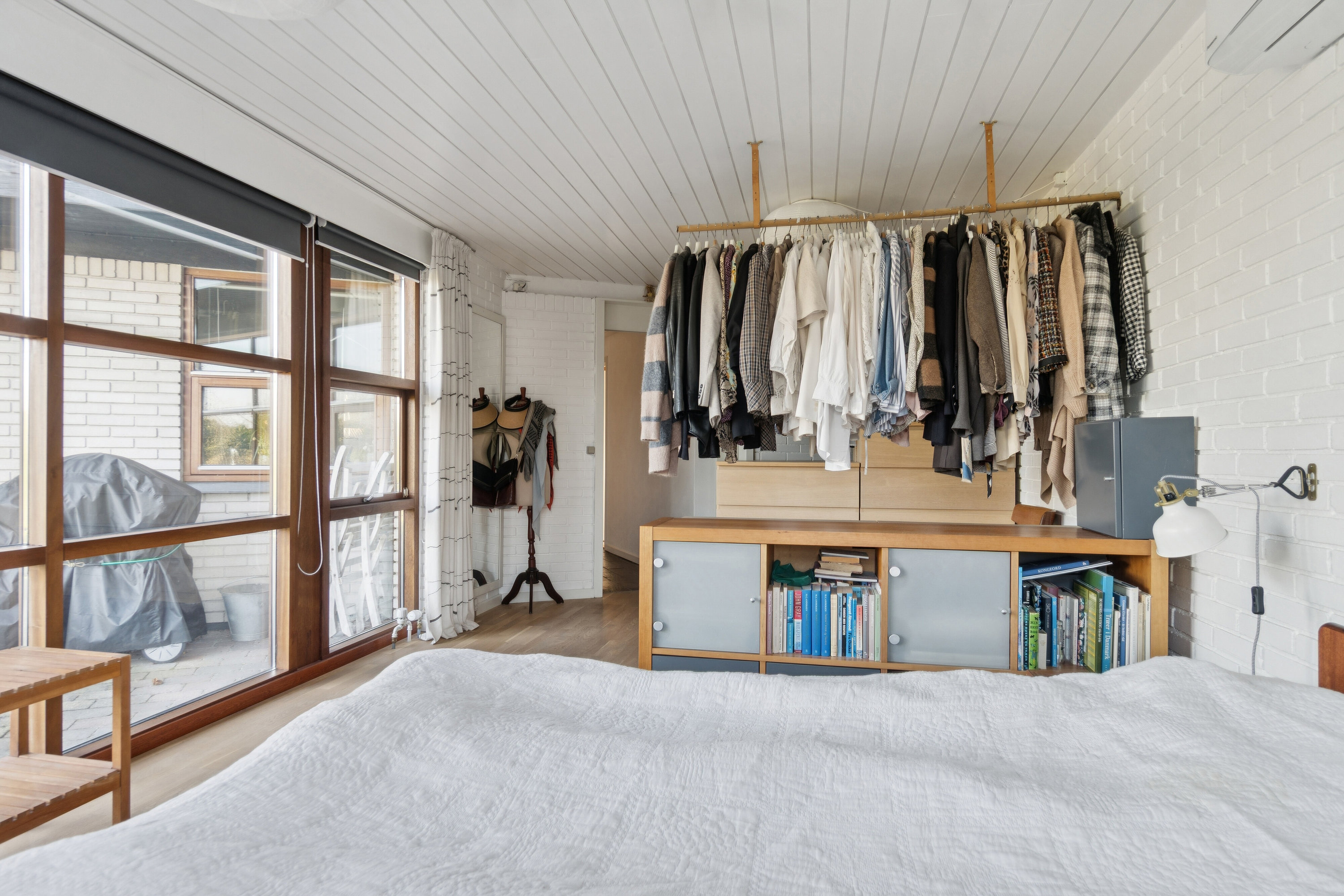 Fremhævet værelse billede i fuldskærmstilstand. Billede af Ryslingevej 1, 8270 Højbjerg