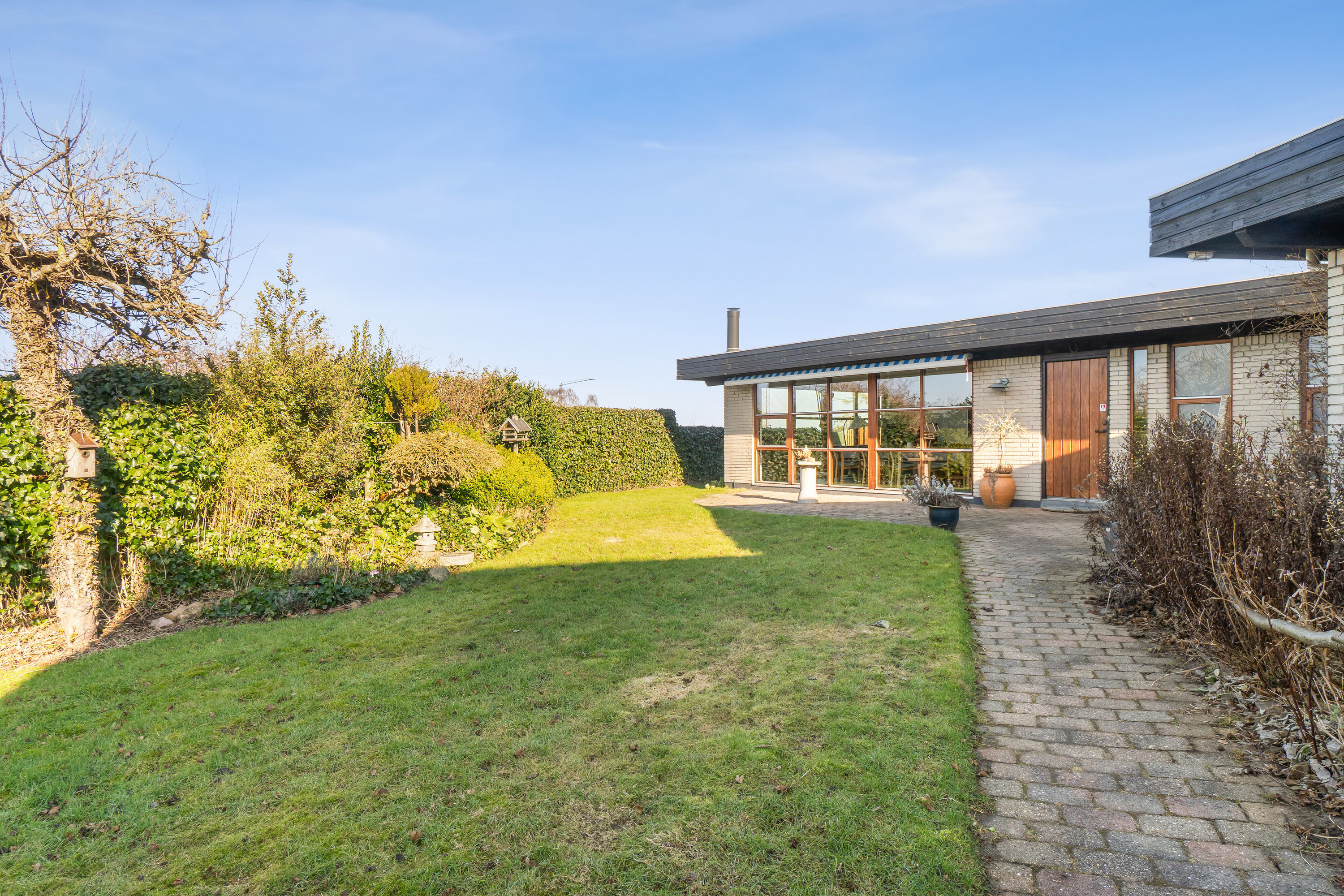 Fremhævet udendørs billede i fuldskærmstilstand. Billede af Ryslingevej 1, 8270 Højbjerg