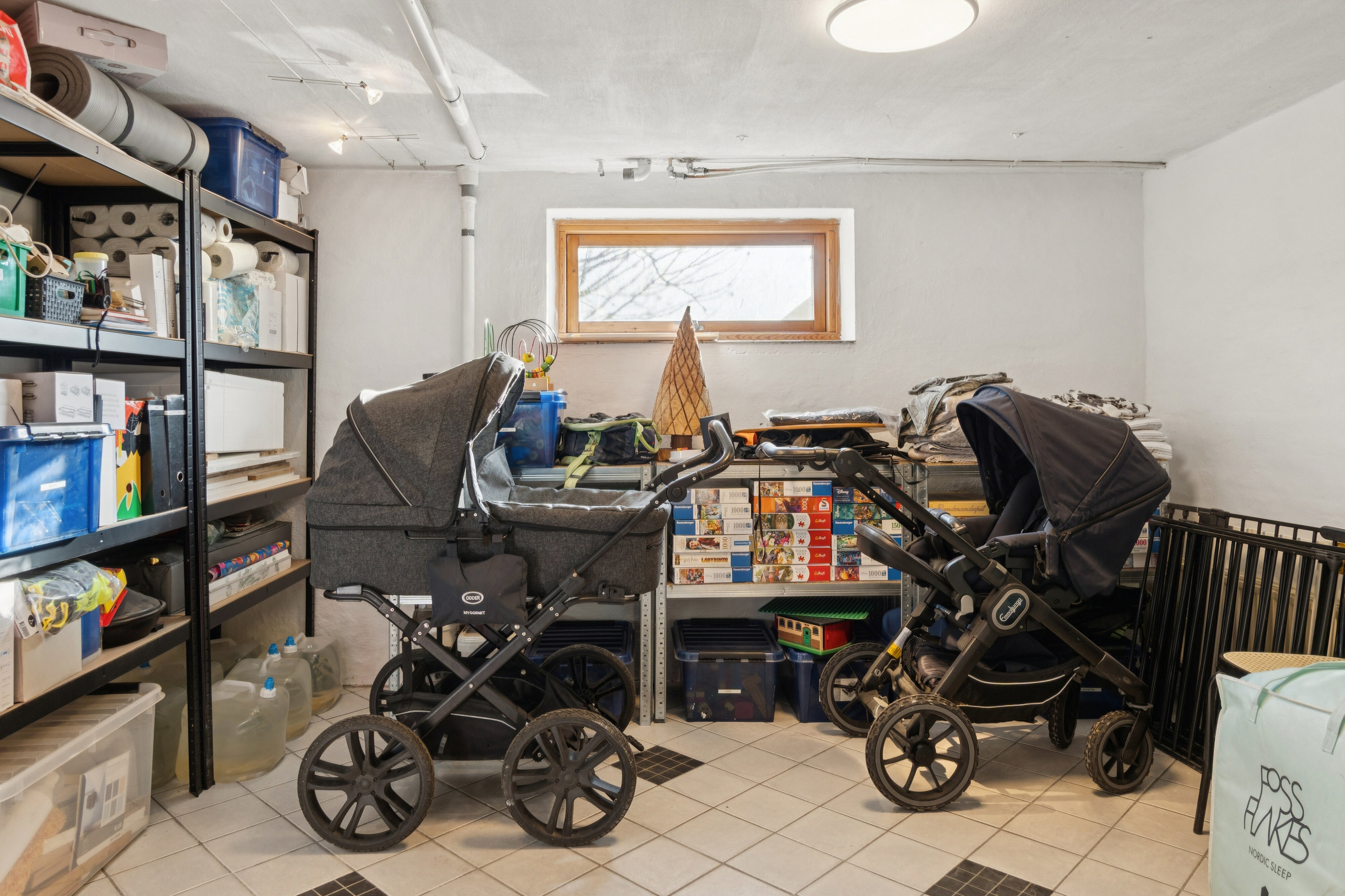 Fremhævet indendørs billede i fuldskærmstilstand. Billede af Bakkekammen 1, 4560 Vig