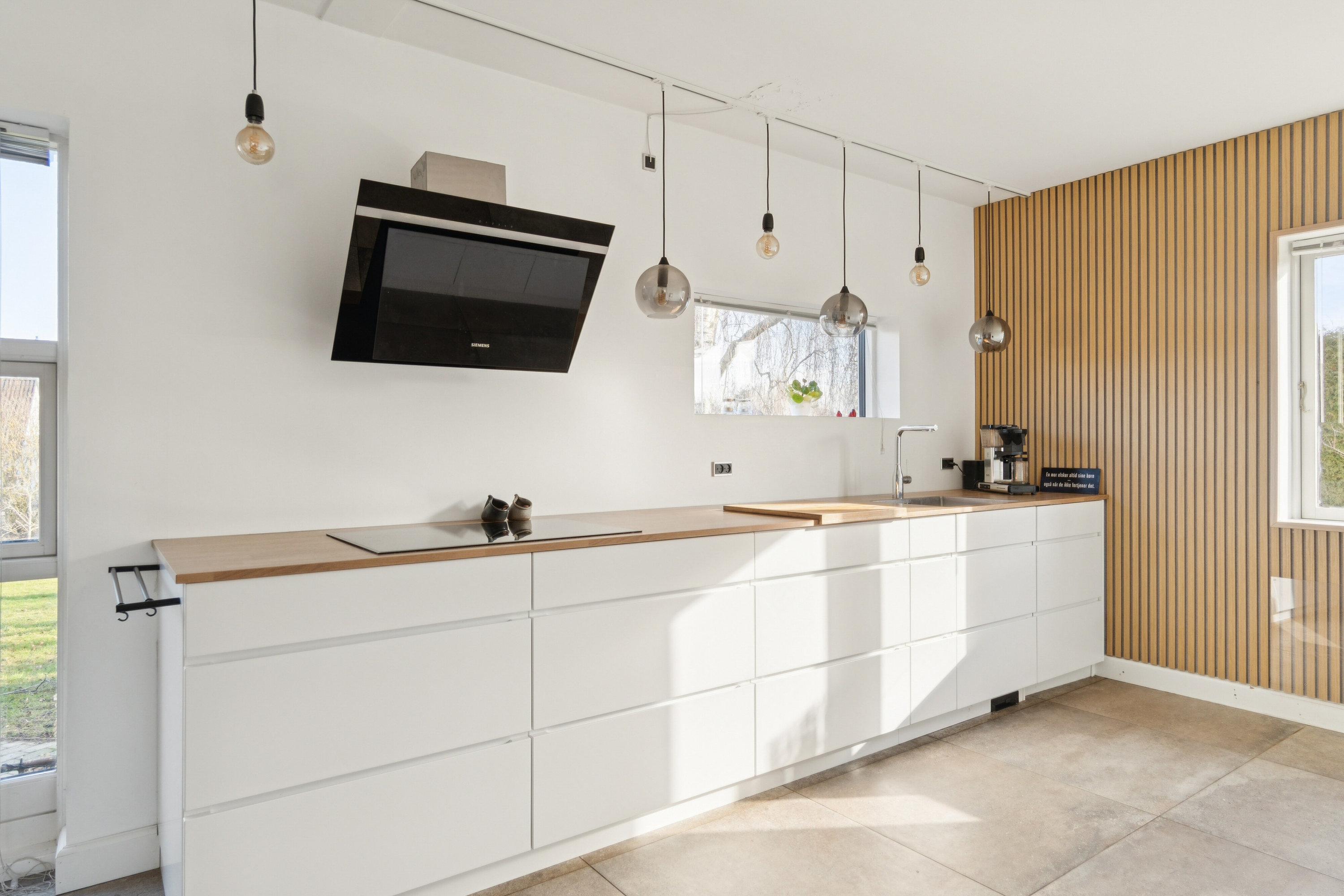 Fremhævet indendørs billede i fuldskærmstilstand. Billede af Bakkekammen 1, 4560 Vig