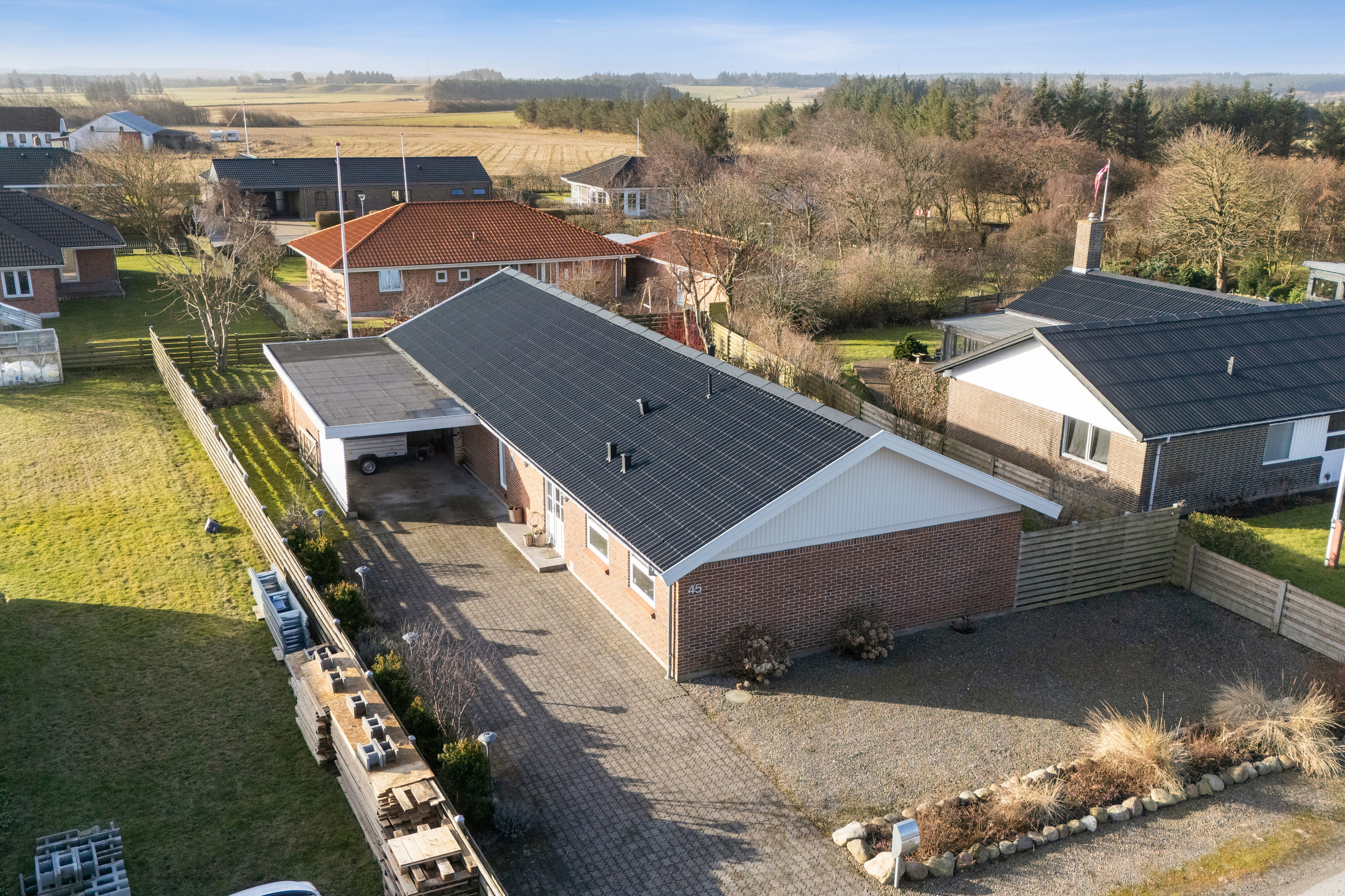 Fremhævet luftfoto billede i fuldskærmstilstand. Billede af Bybakken 45, Ræhr, 7730 Hanstholm