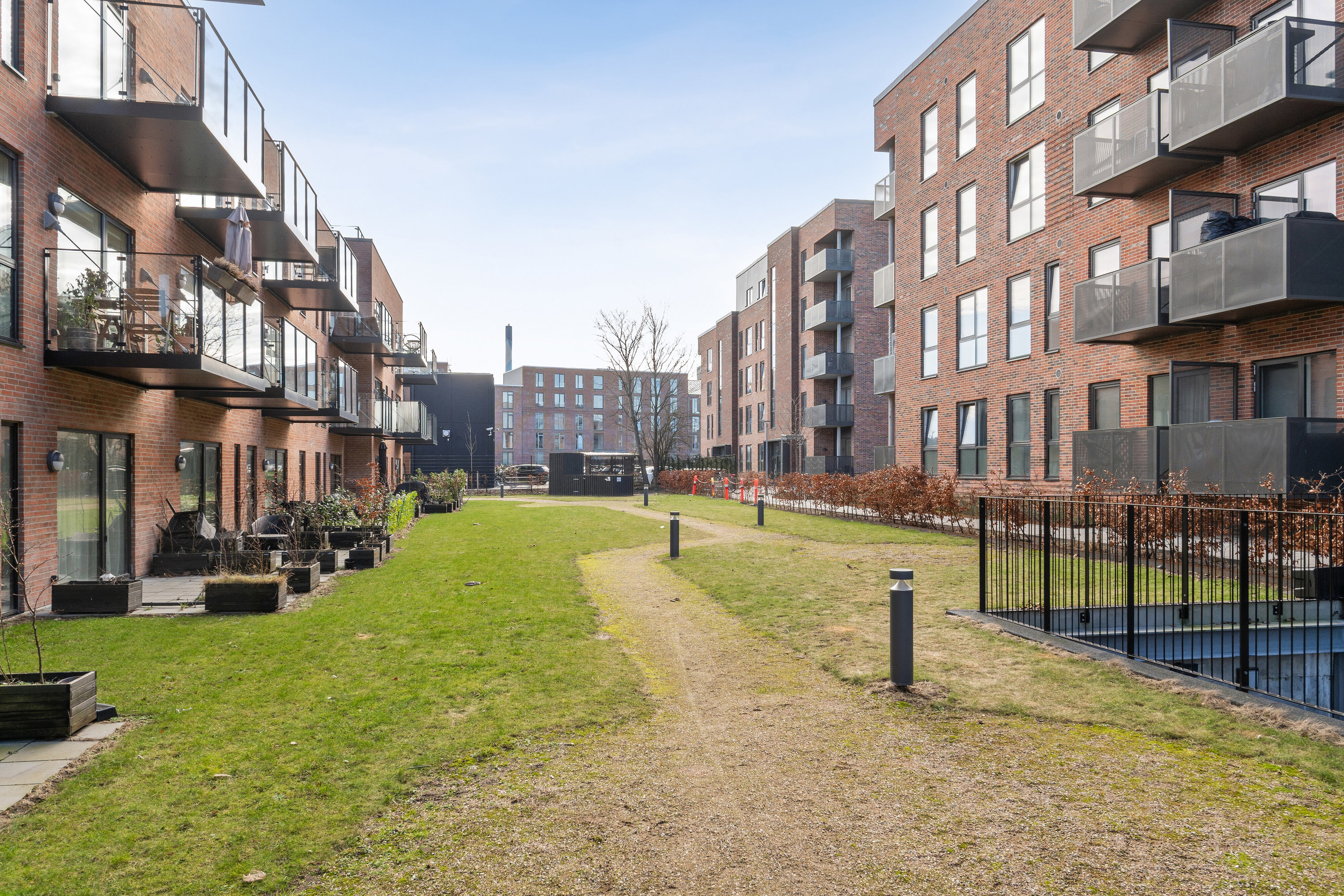 Fremhævet facade billede i fuldskærmstilstand. Billede af Kirkebjerg Parkvej 10A, 3. th., 2605 Brøndby