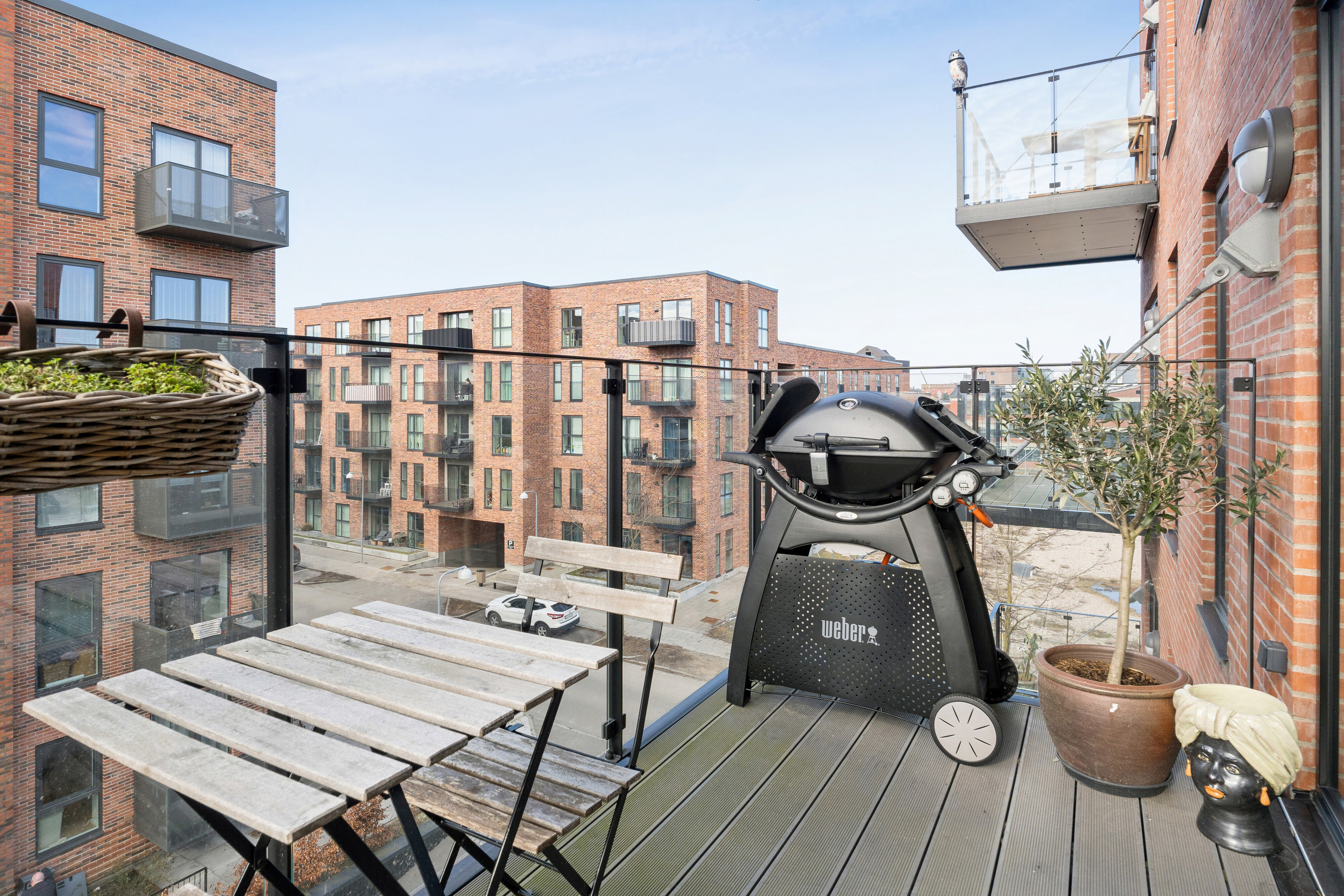 Fremhævet altan billede i fuldskærmstilstand. Billede af Kirkebjerg Parkvej 10A, 3. th., 2605 Brøndby