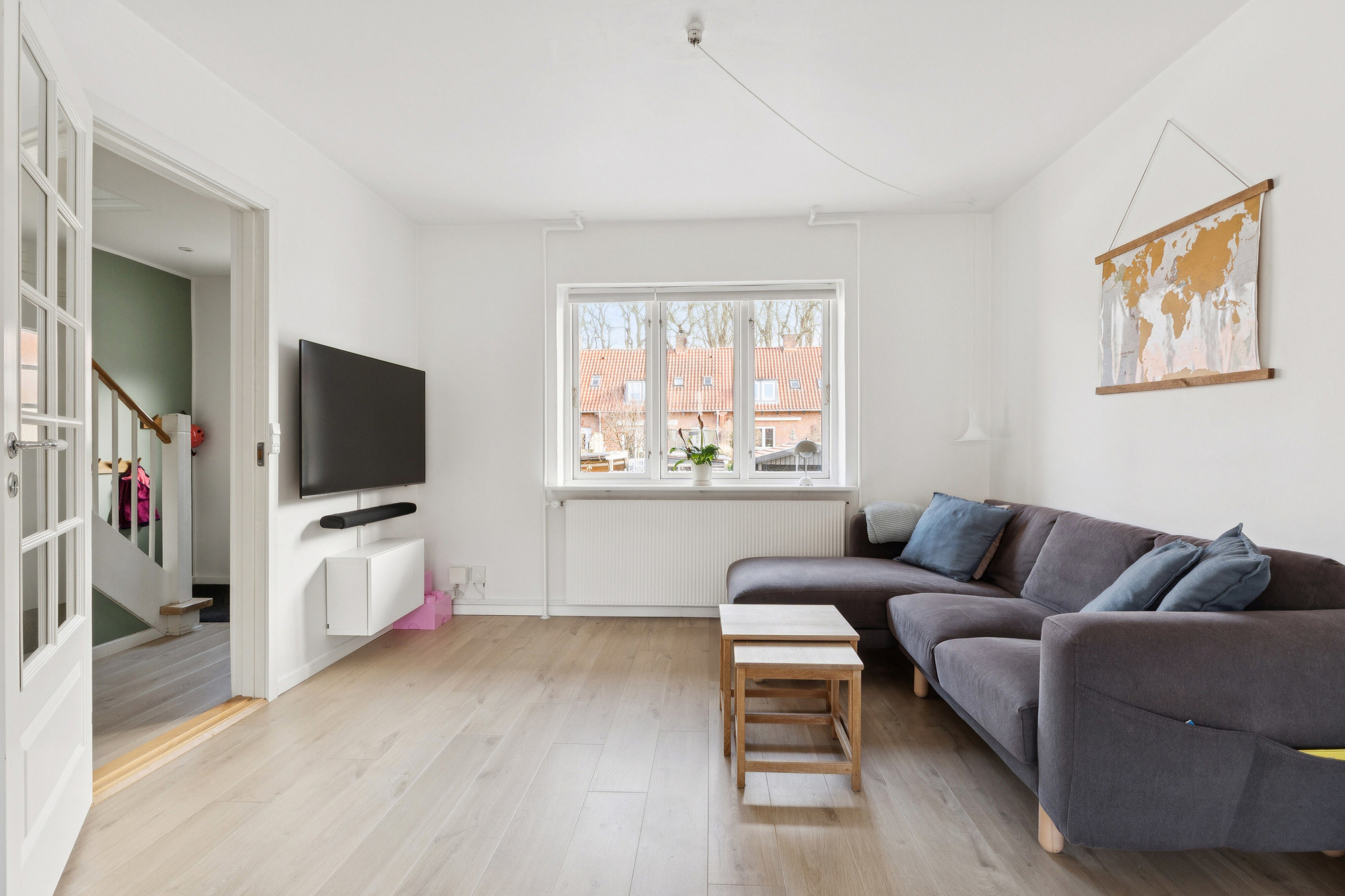 Fremhævet stue billede i fuldskærmstilstand. Billede af Lyngtoften 26, 2800 Kongens Lyngby