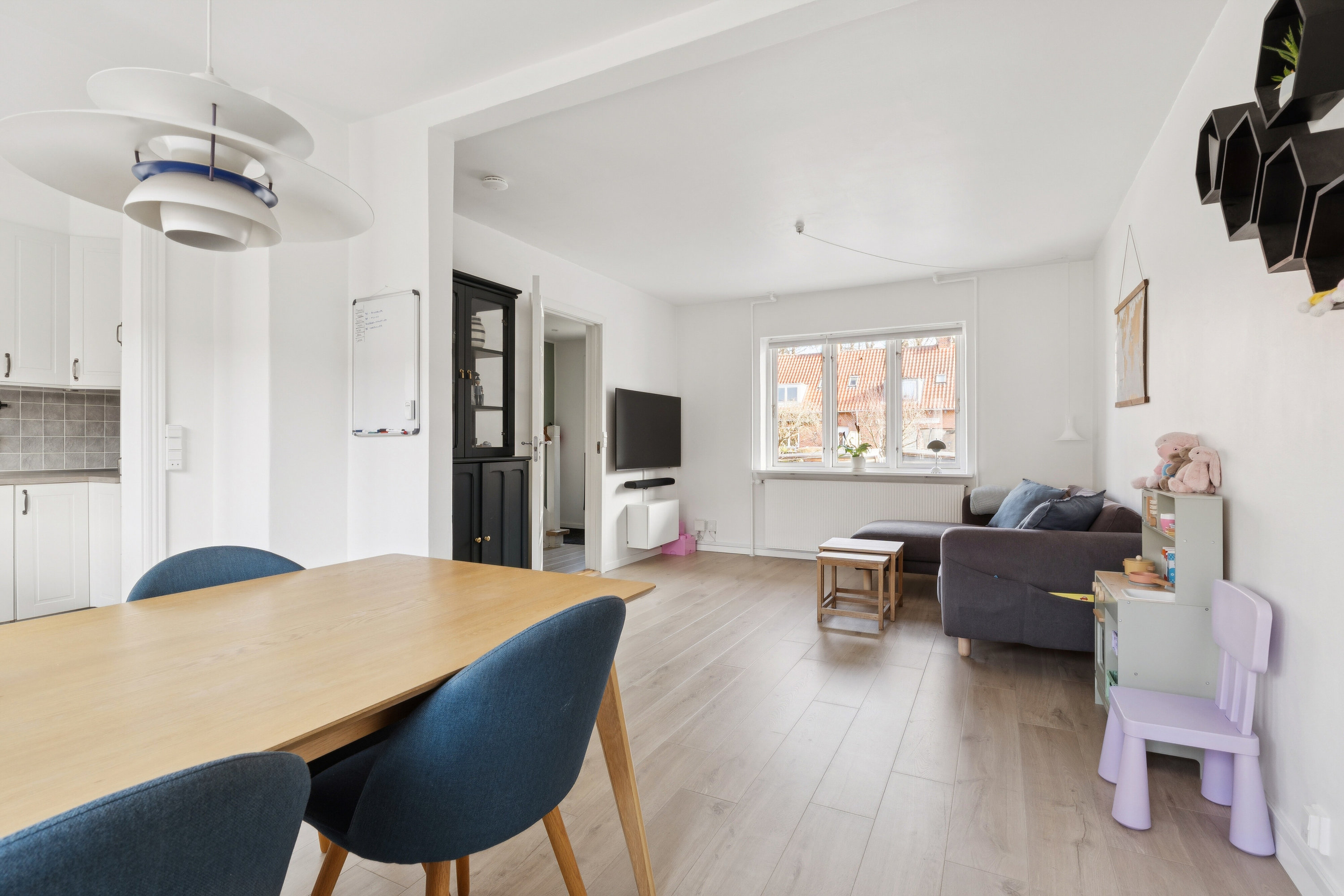 Fremhævet spisestue billede i fuldskærmstilstand. Billede af Lyngtoften 26, 2800 Kongens Lyngby