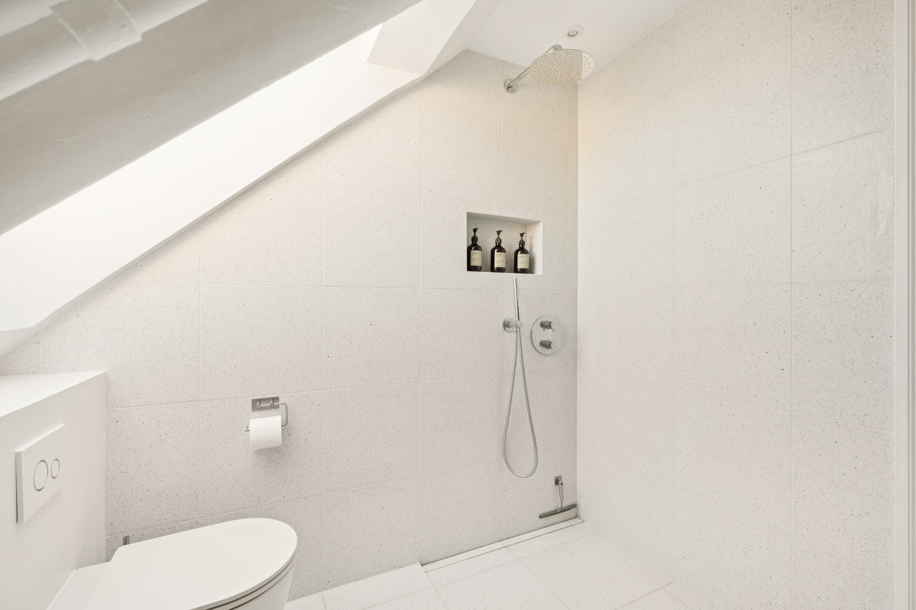 Fremhævet badeværelse billede i fuldskærmstilstand. Billede af Beatevej 4, 5., 2500 Valby