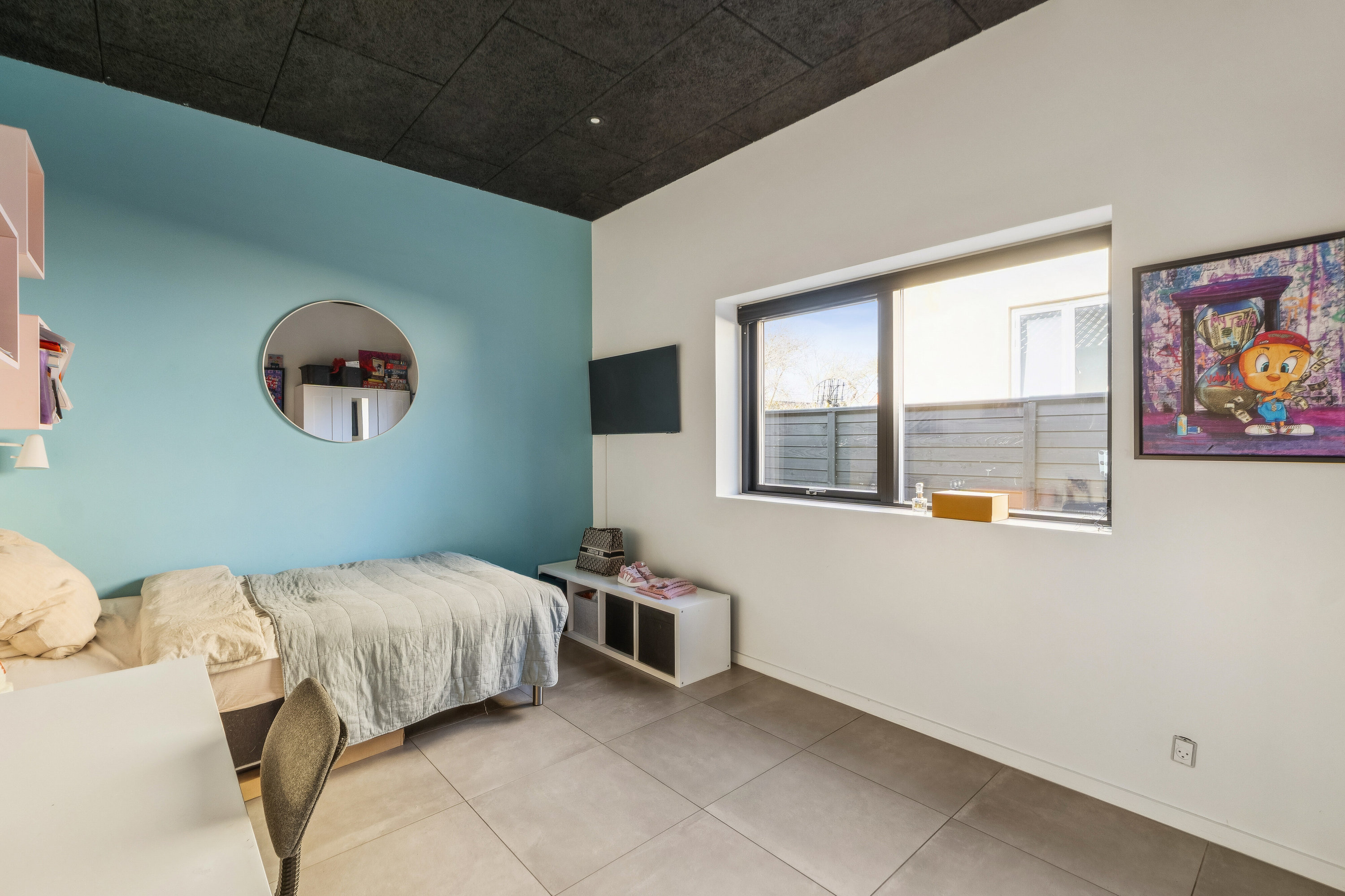 Fremhævet soveværelse billede i fuldskærmstilstand. Billede af Kongelundsvej 122, 2300 København S