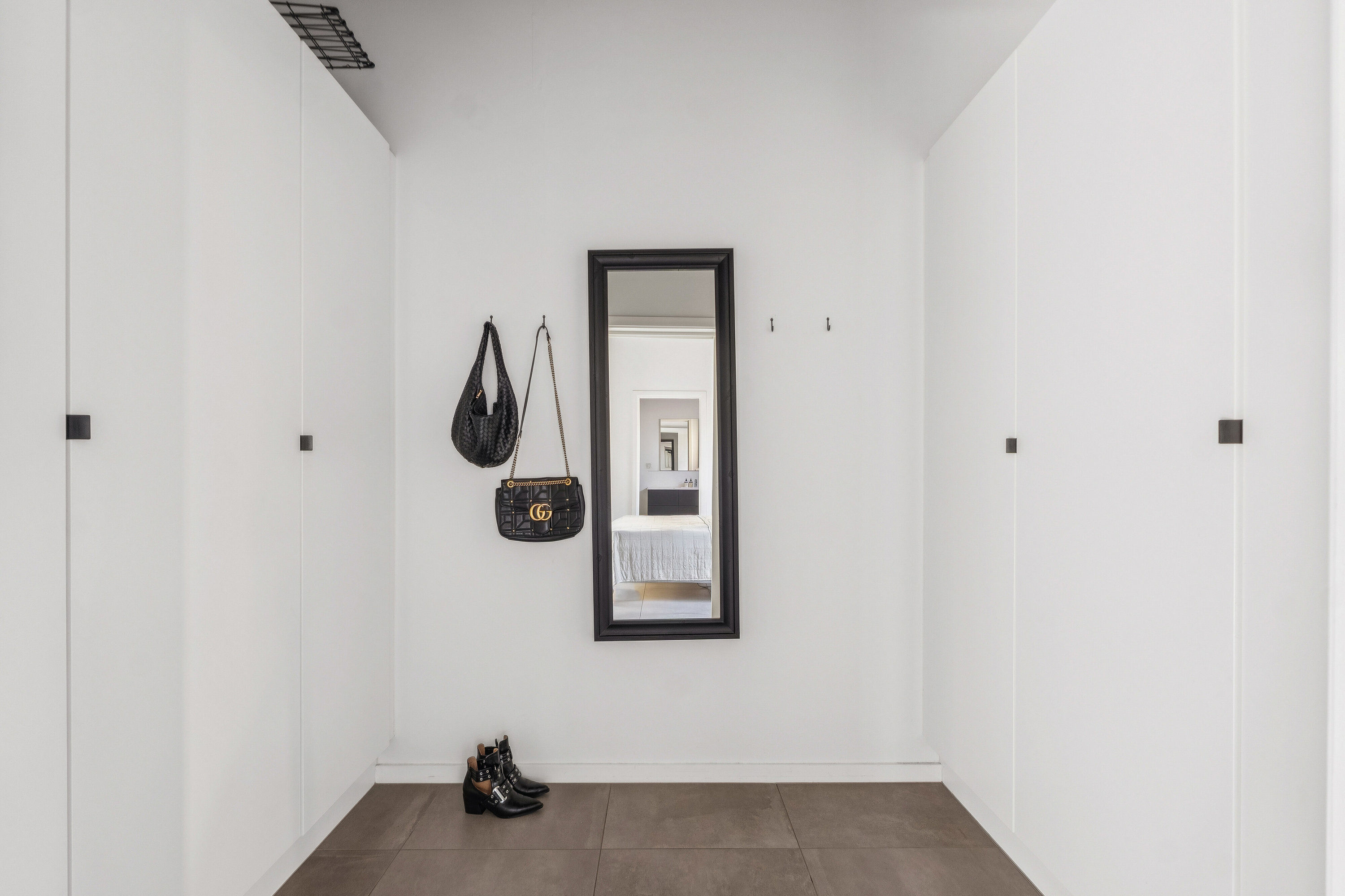 Fremhævet indendørs billede i fuldskærmstilstand. Billede af Kongelundsvej 122, 2300 København S