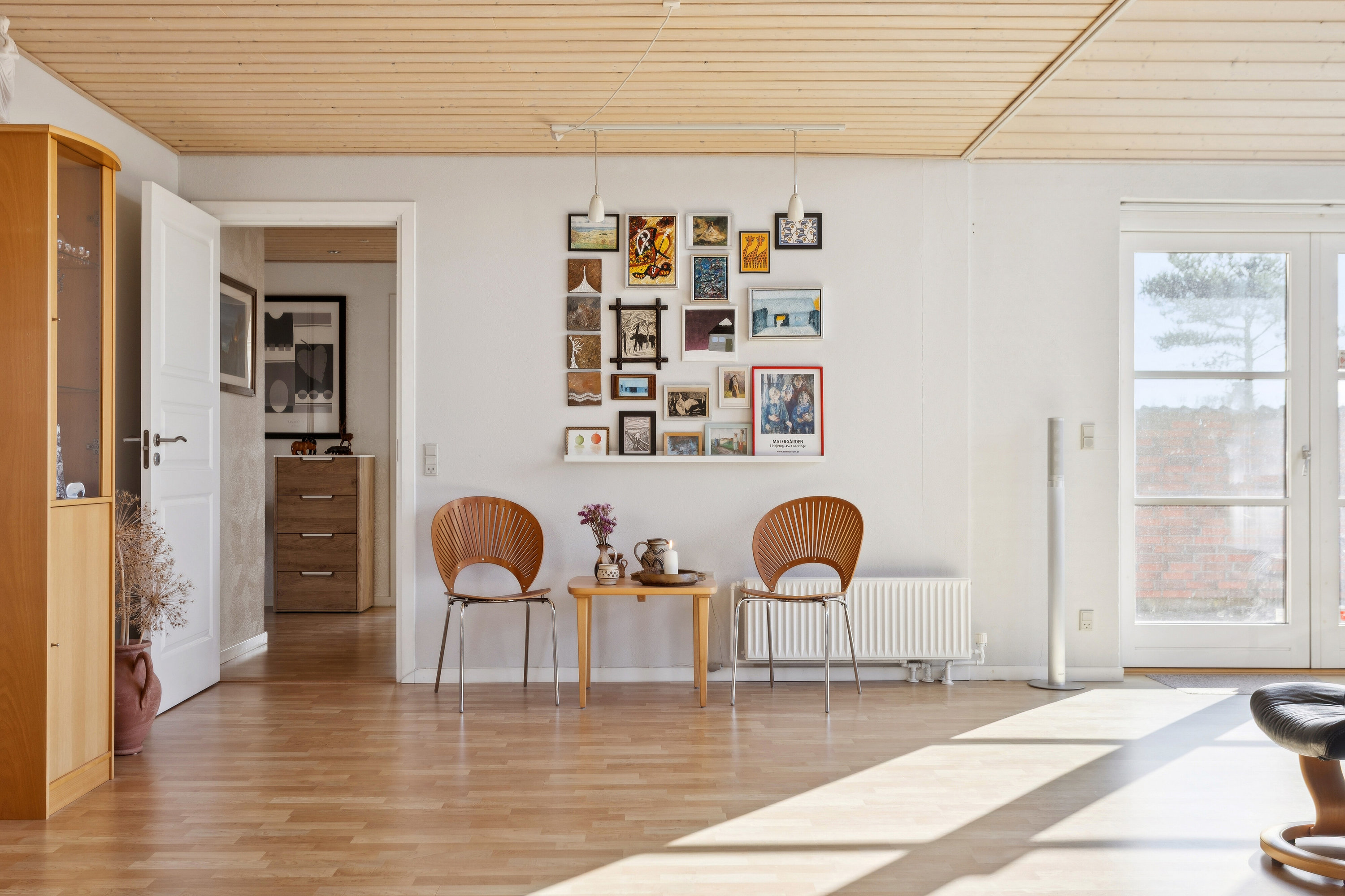 Fremhævet stue billede i fuldskærmstilstand. Billede af Muskatvænget 9, 5772 Kværndrup