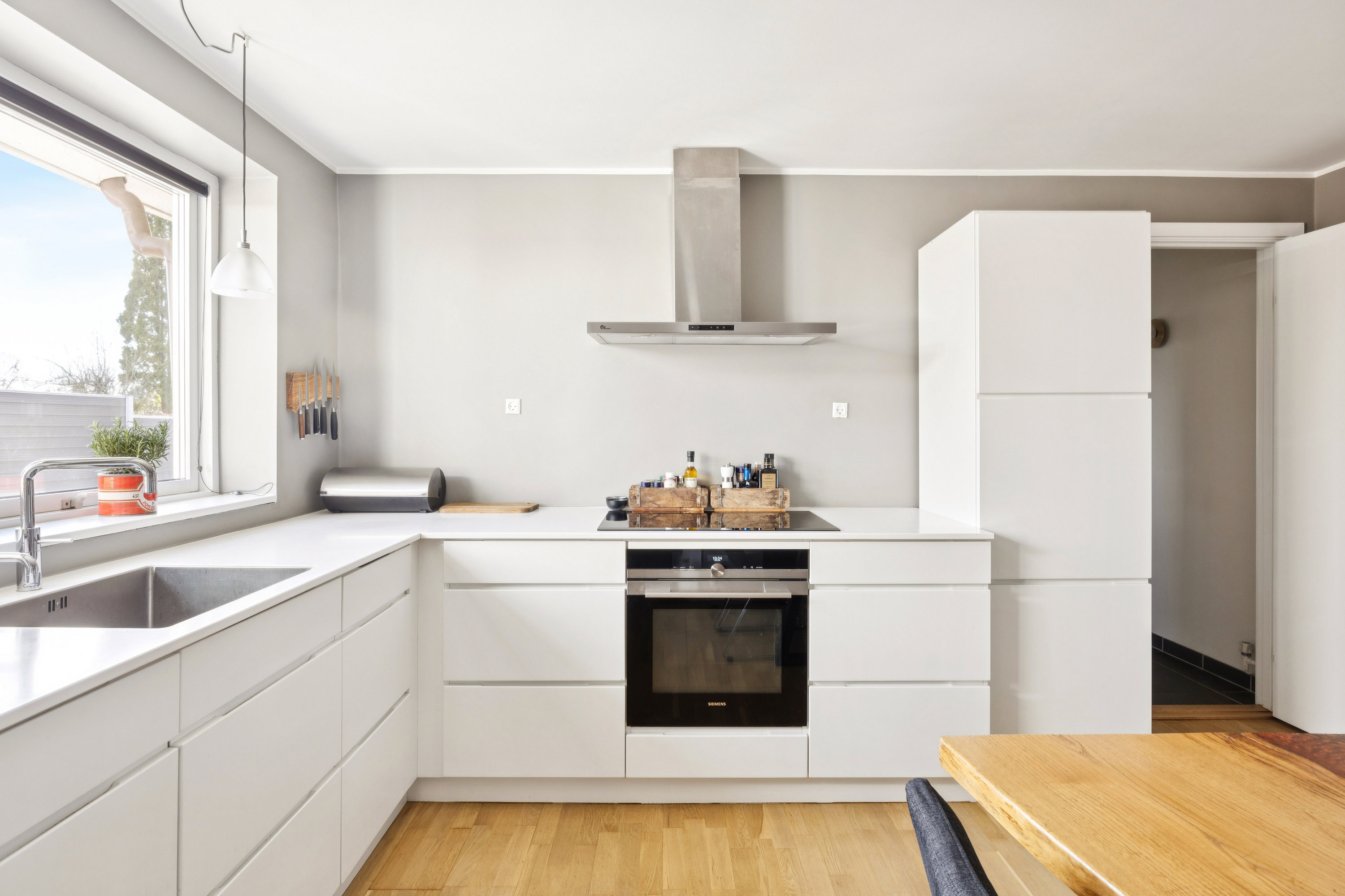 Fremhævet køkken billede i fuldskærmstilstand. Billede af Hovgårdsparken 39, 2670 Greve