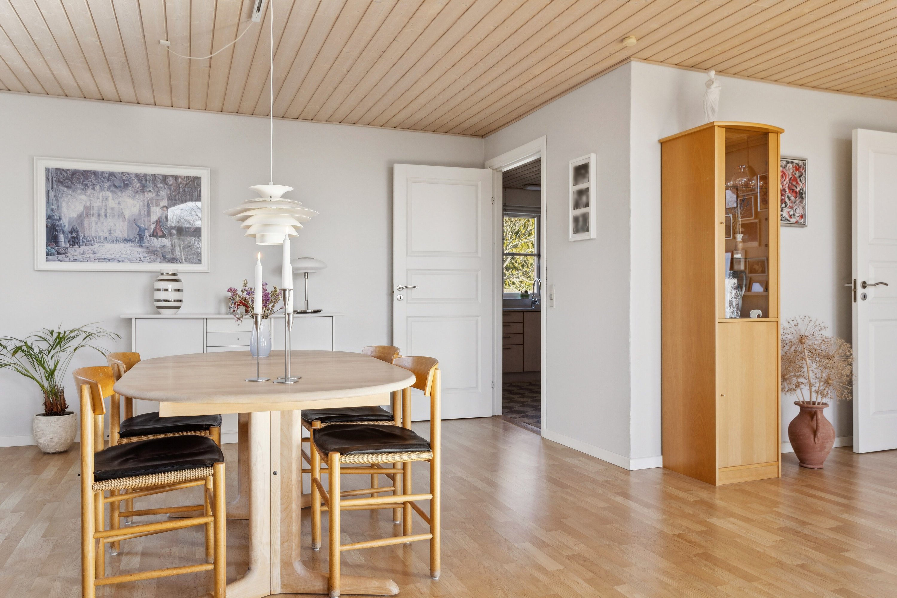 Fremhævet spisestue billede i fuldskærmstilstand. Billede af Muskatvænget 9, 5772 Kværndrup