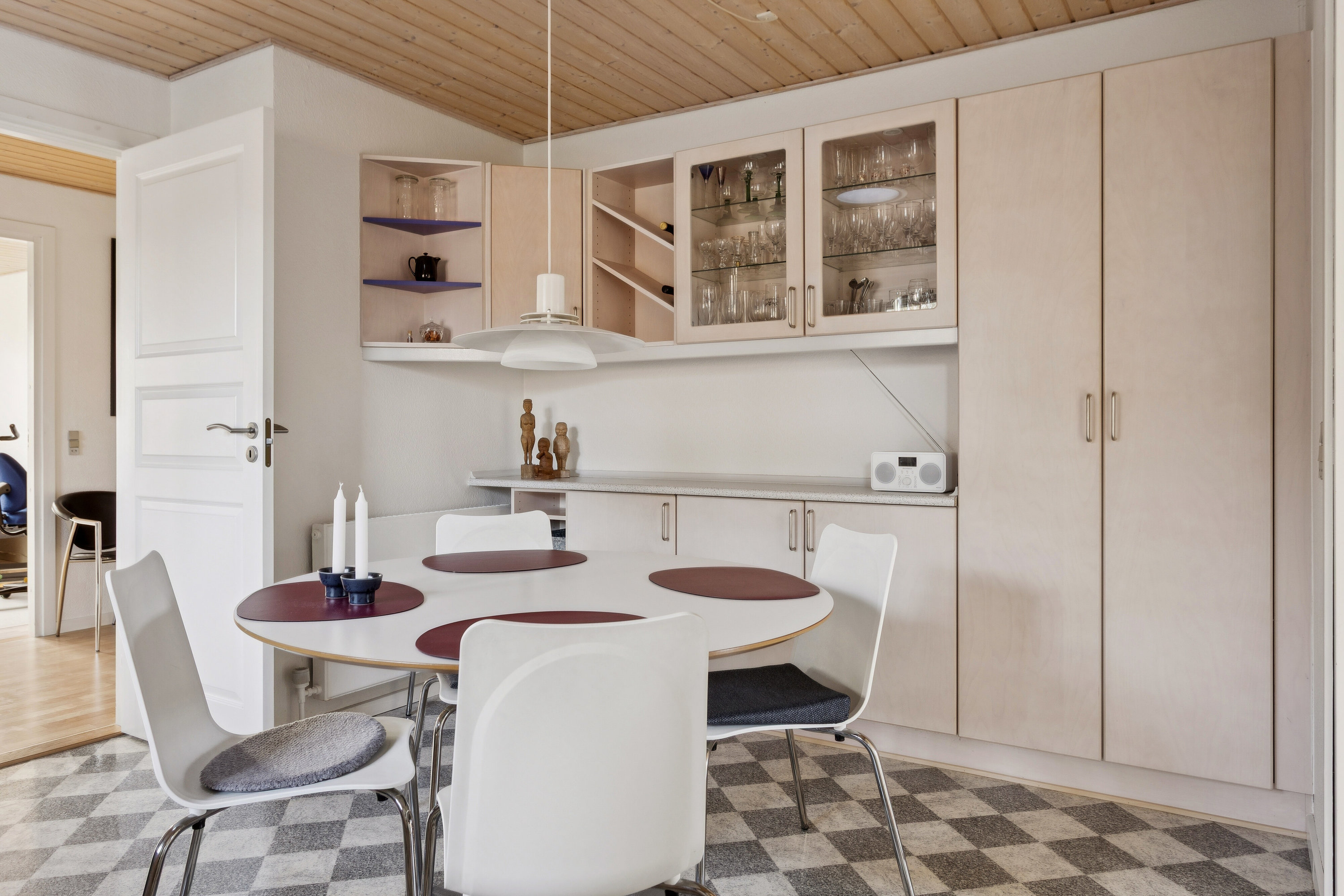 Fremhævet spisestue billede i fuldskærmstilstand. Billede af Muskatvænget 9, 5772 Kværndrup