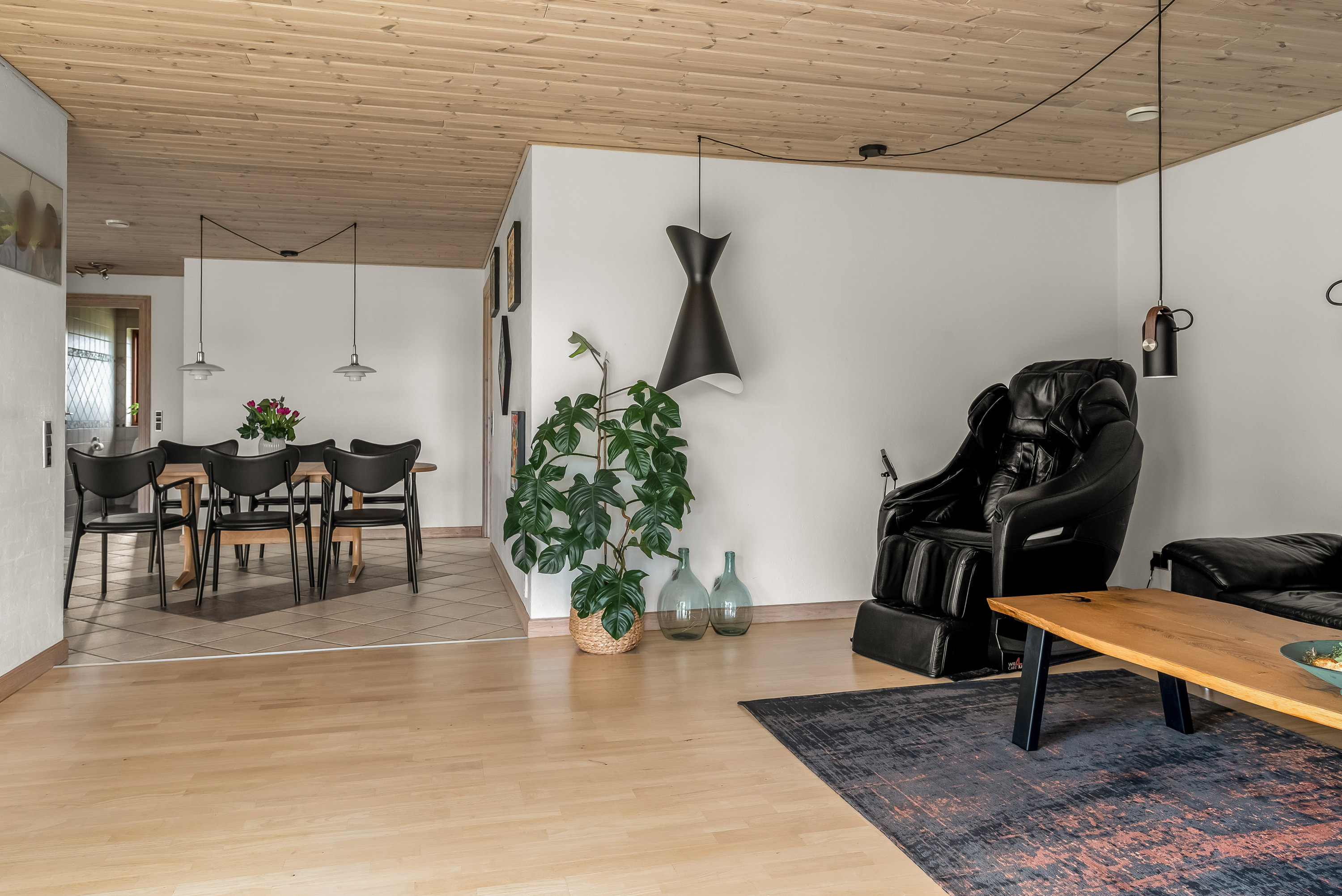 Fremhævet stue billede i fuldskærmstilstand. Billede af Skjernvej 153, 7500 Holstebro