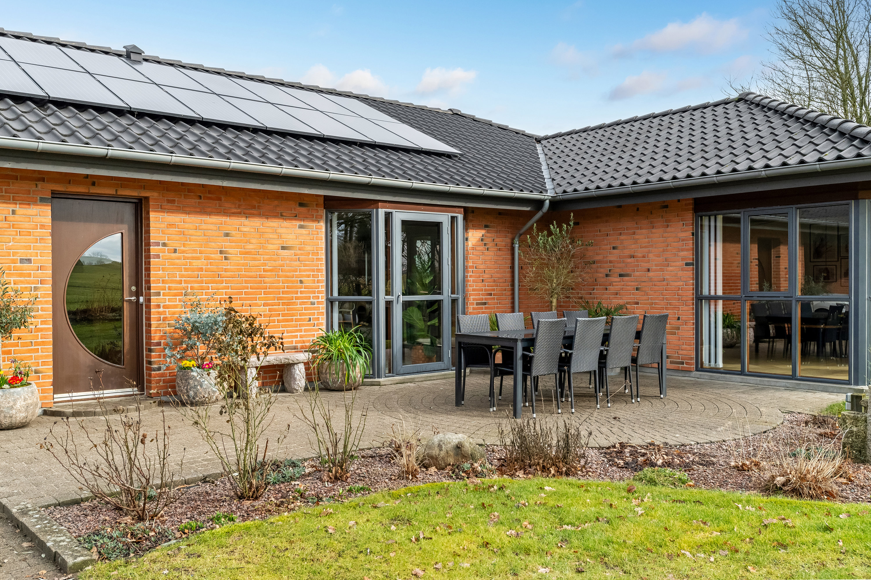 Fremhævet terrasse billede i fuldskærmstilstand. Billede af Skjernvej 153, 7500 Holstebro