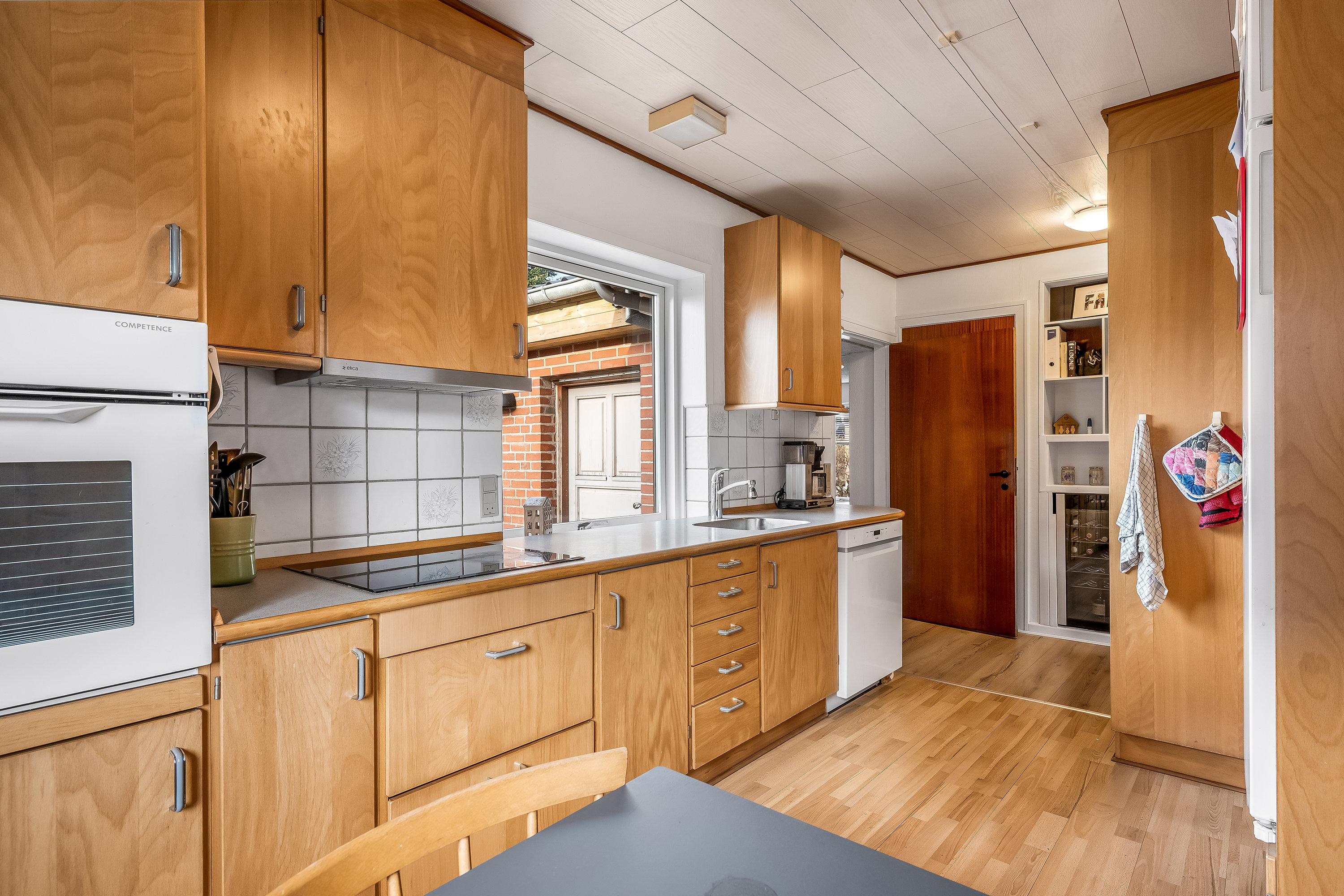 Fremhævet køkken billede i fuldskærmstilstand. Billede af Ahornvej 19, Nordenskov, 6800 Varde