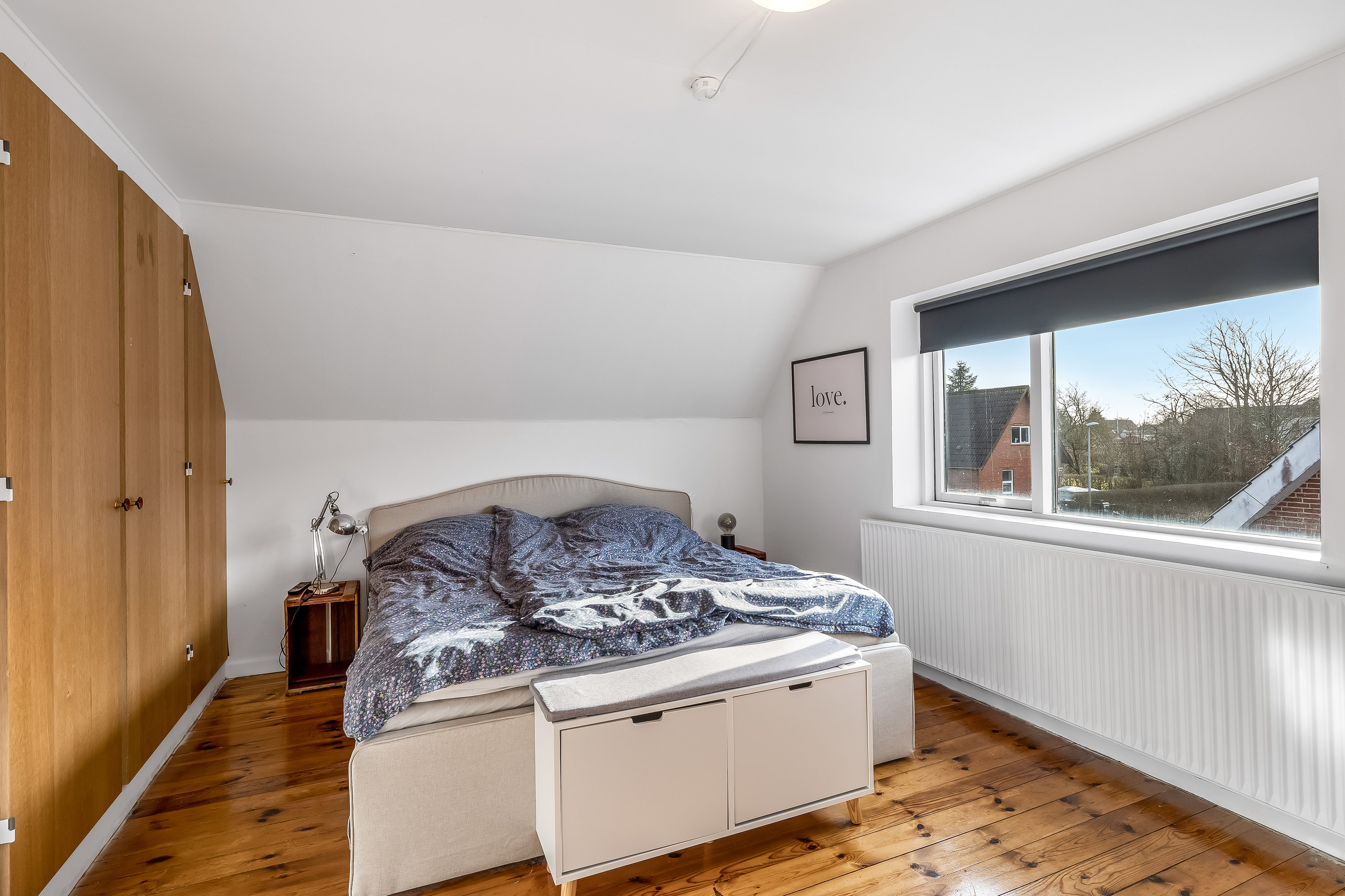 Fremhævet soveværelse billede i fuldskærmstilstand. Billede af Ahornvej 19, Nordenskov, 6800 Varde